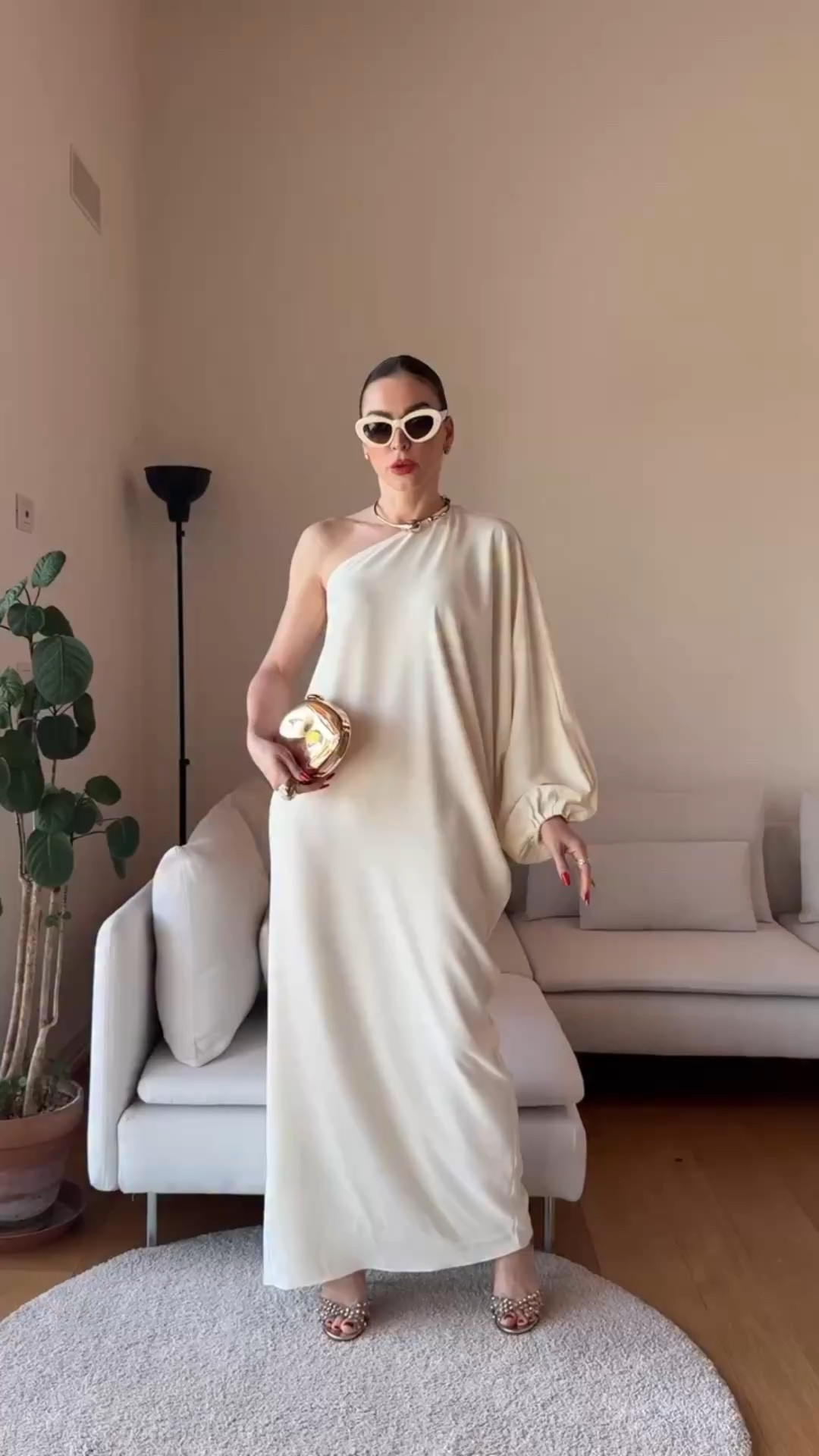 THIS dress is just perfection 🤍✨
Wearing S

#LTKuk #LTKeurope #LTKspring


#LTKWedding #LTKgrwm #LTKootd