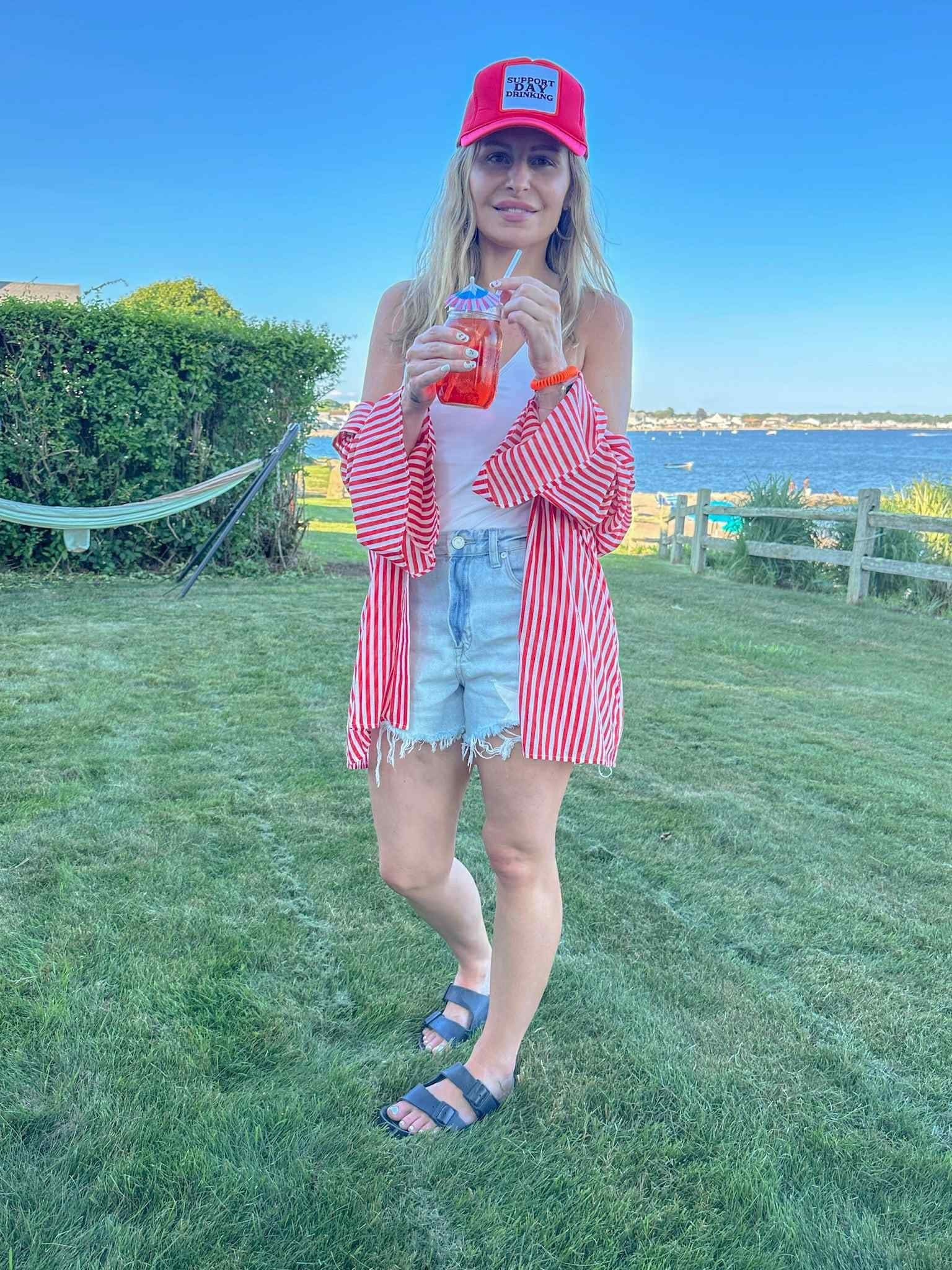 July 4th fun 🧨🍔


#starsandstripes #redwhiteblue #julyfourth #firecrackers  
#WestbrookCT #Connecticut #CTsummer #ShorelineCT #July4thOutfit 

#LTKSeasonal