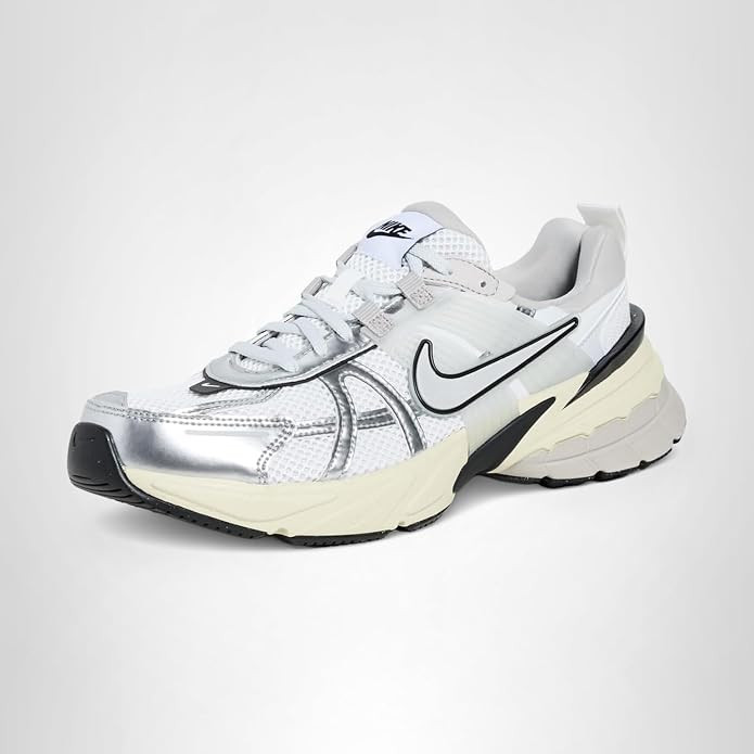 Nike Women's V2K Run Shoes | Amazon (US)