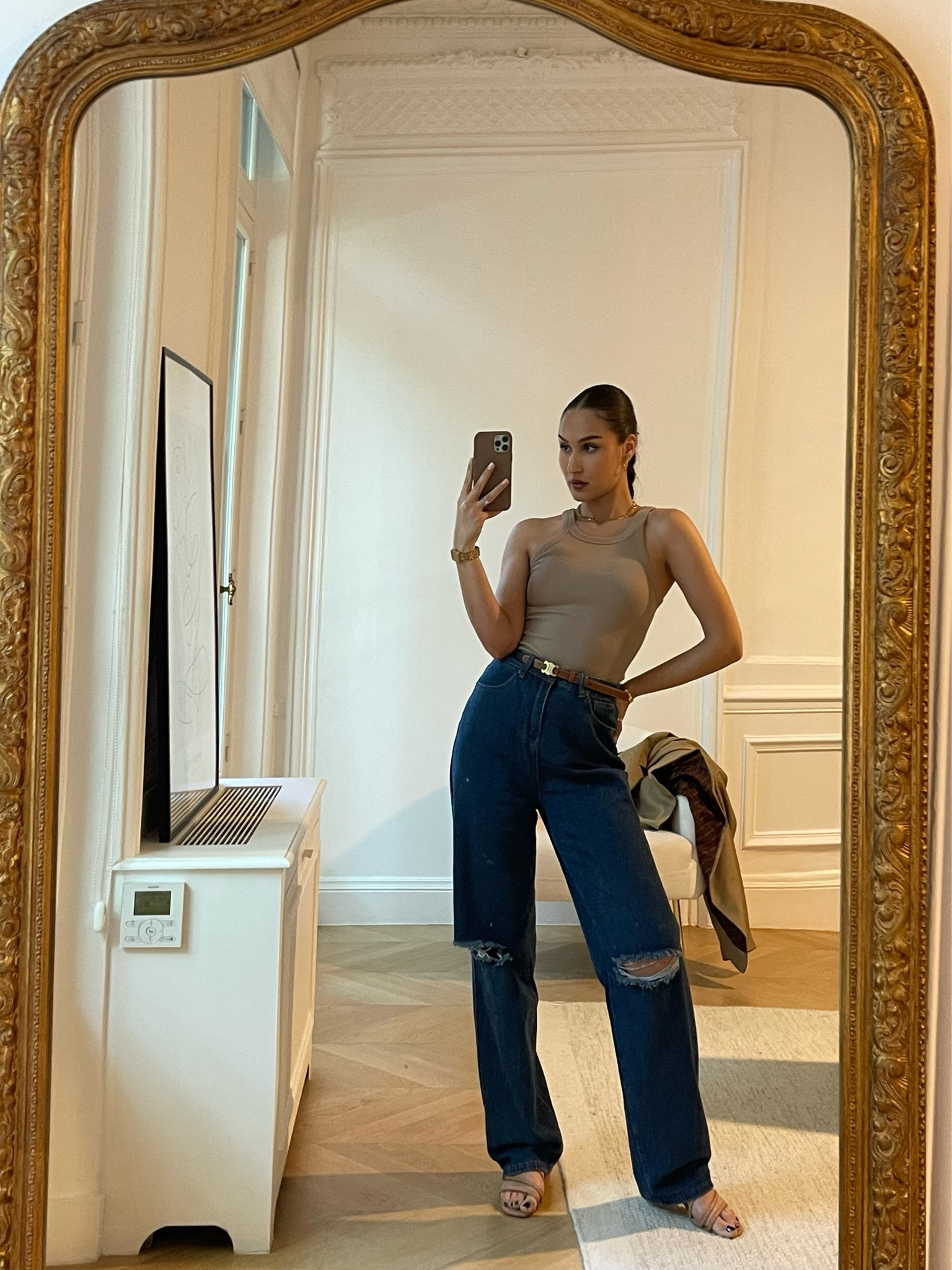 Casual chic 🫶🏼

Top - S
Jeans - UK 8
Shoes - EU 39

#LTKunder50 #LTKeurope #LTKSeasonal