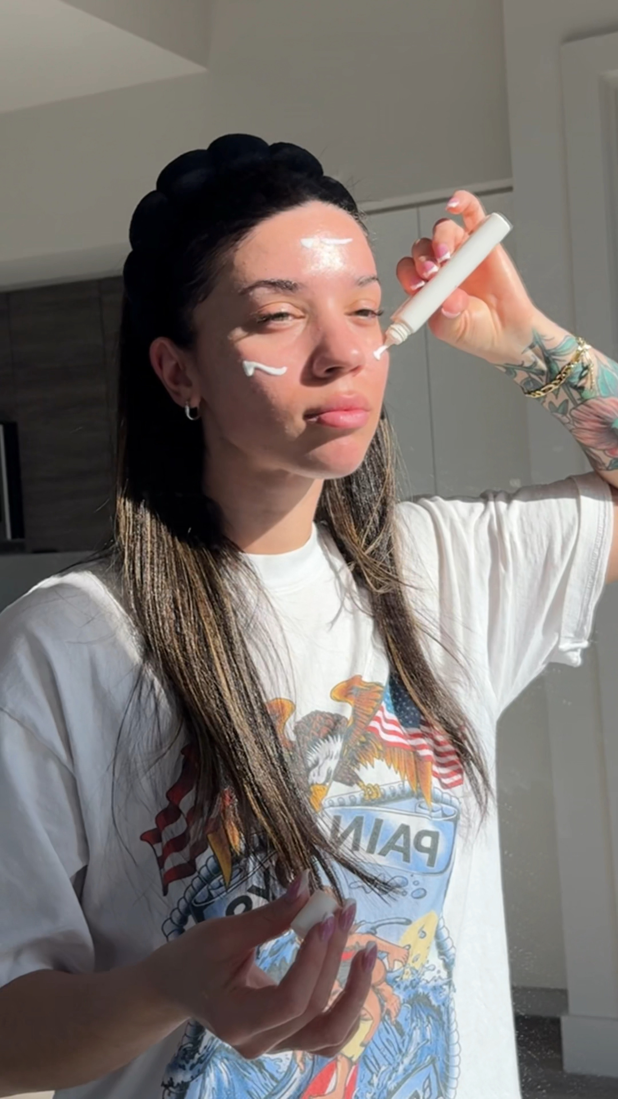 sunscreen always 🤝🏽 
ive repurchased the laroche posay anthelios ultra light fluid sunscreen about 5x at this point. perfect for my sensitive skin. 


#LTKVideo #LTKsalealert #LTKbeauty