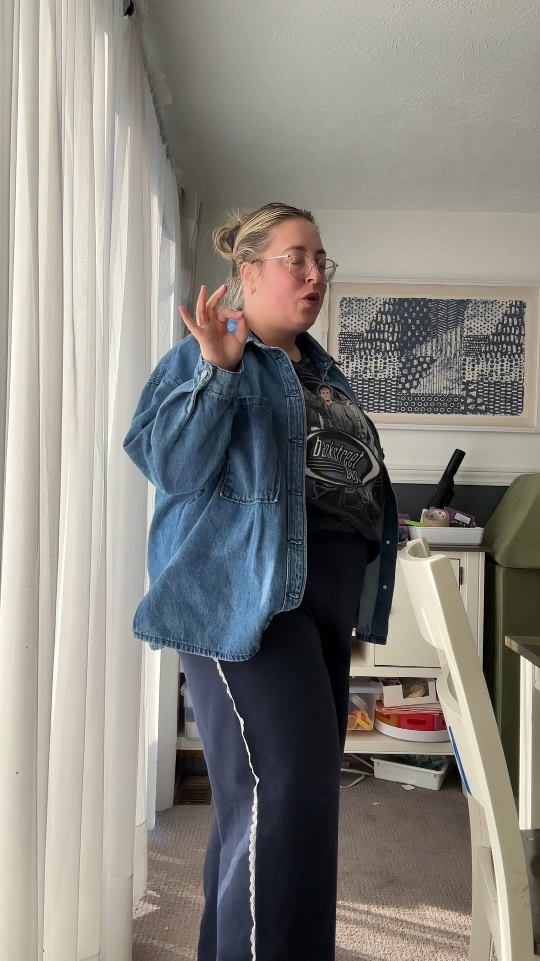 OOTD for errands and lounging- always a graphic tee and sweats but elevated! 

#LTKmomlife #LTKMidsize #LTKootd