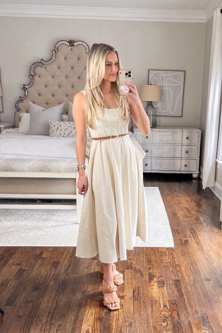 A great dress for transitioning into Spring. This material is thick denim, so it’s perfect for when the temp is still a little chilly, but you’re wanting to wear a spring outfit.  I’m 5’2 for reference for the length so this is definitely petite friendly, but it would also work for taller girls! 


Spring dress
Neutral dress 
Beige dress 
Midi dress 


#LTKfindsunder100 #LTKstyletip