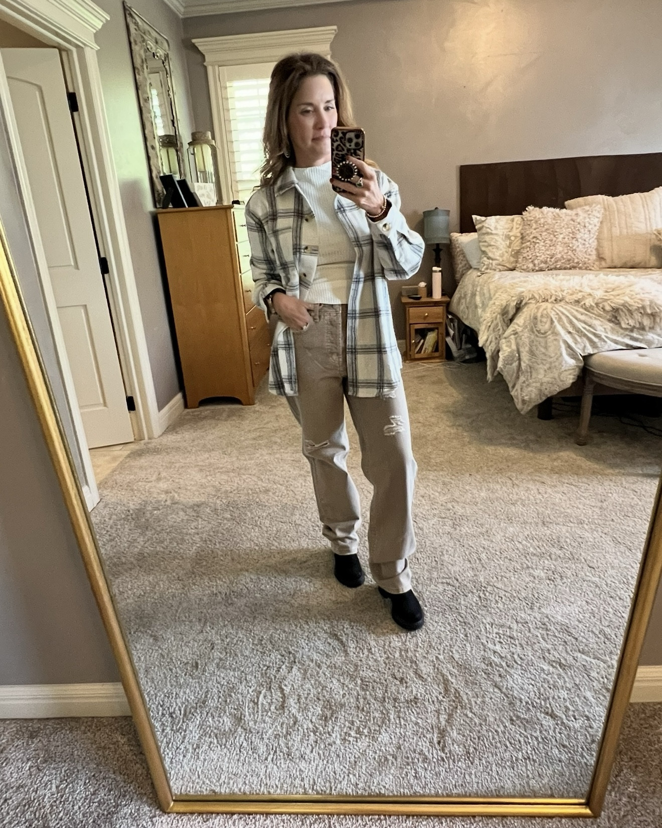 Hello 90s are back! Live this layered flannel look 

Crazy Busy Mama 

#LTKFindsUnder50 #LTKStyleTip #LTKOver40