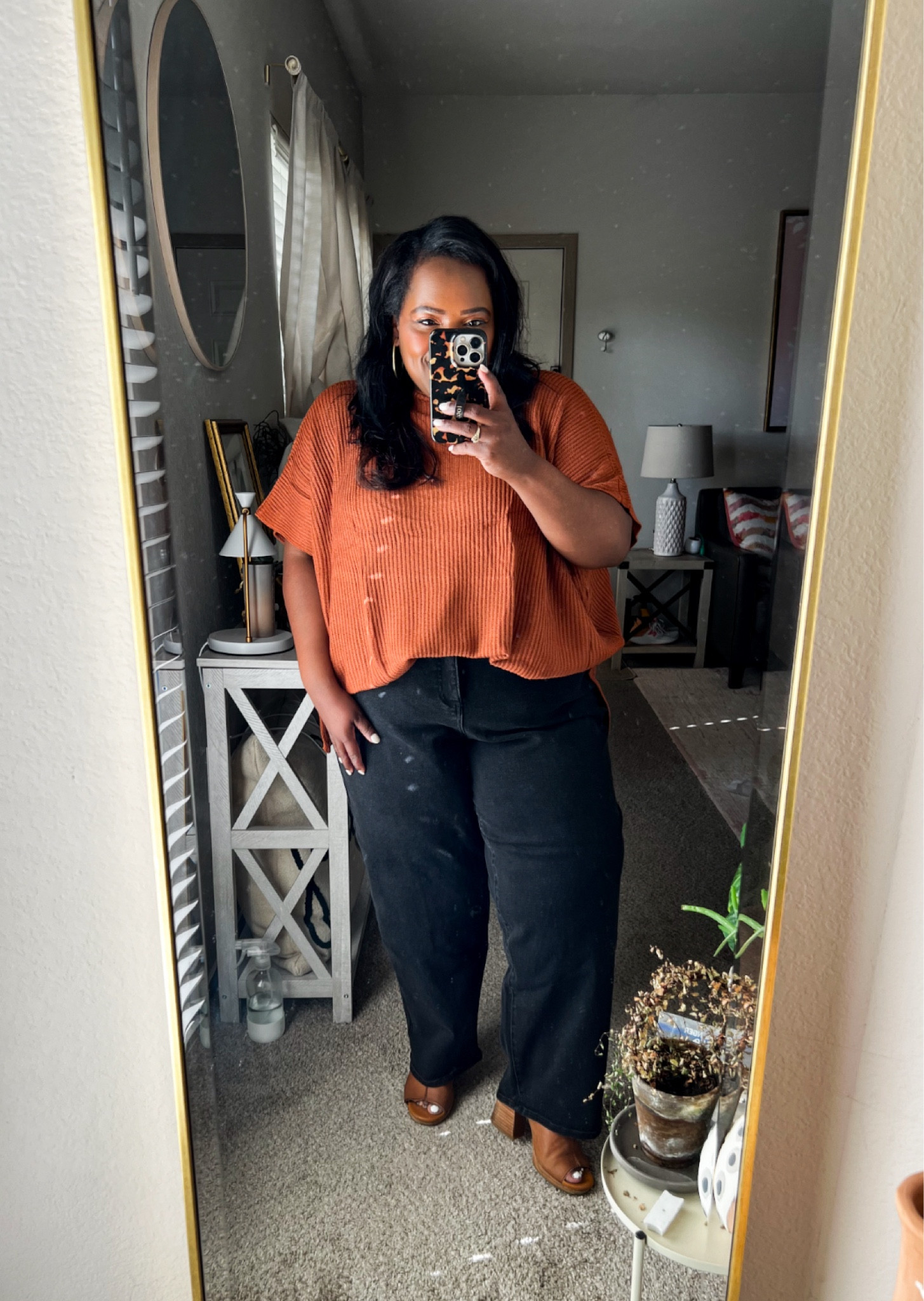 Can you tell I’m ready for Fall? Wore this to church yesterday! Love these barrel jeans from Universal Standard. I’m wearing the size 16. Use code: INFS-AMBNICOLE for 10% off! 

Sweater is giving designer inspired but it’s from Amazon for under $23!

#LTKBacktoSchool #LTKStyleTip #LTKFindsUnder100