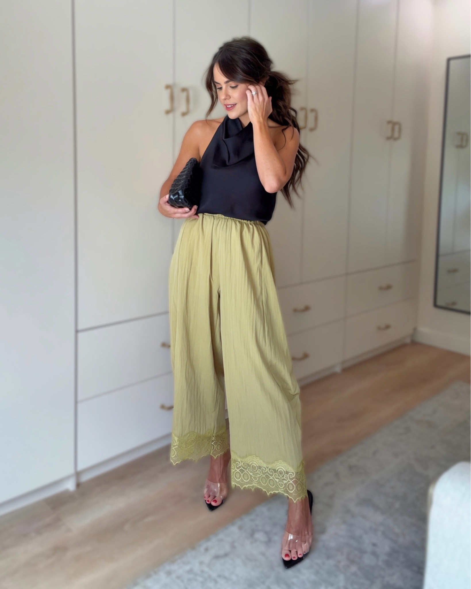 Top and pants in a small
Date night outfit, barrel pants, affordable fashion, fall outfit

#LTKootd #LTKdayinmylife #LTKgrwm