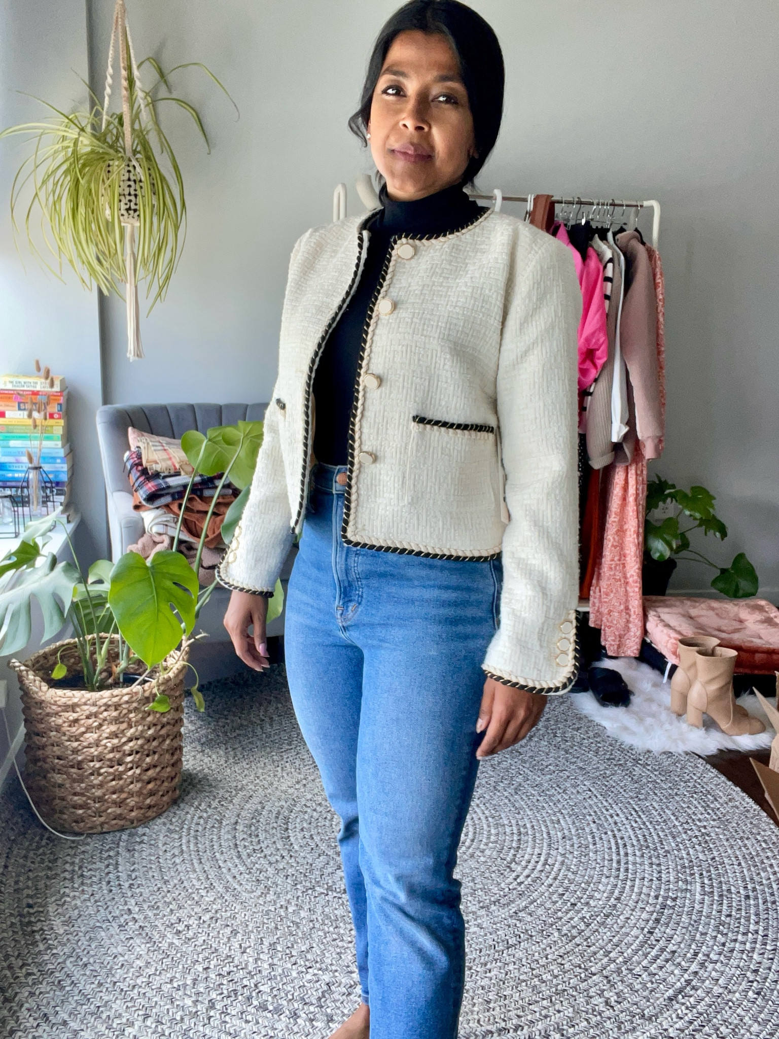 Work wear outfit idea: Madewell Jeans with Tweed jacket.