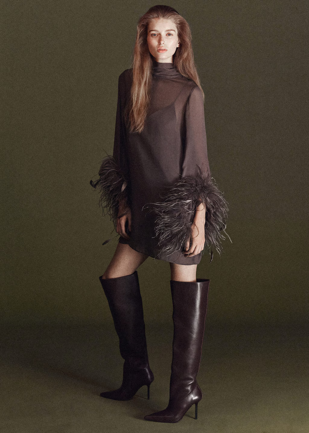 Feathered dress with bell sleeves medium brown - Woman - 4 - MANGO | Mango (US/MX/AU)