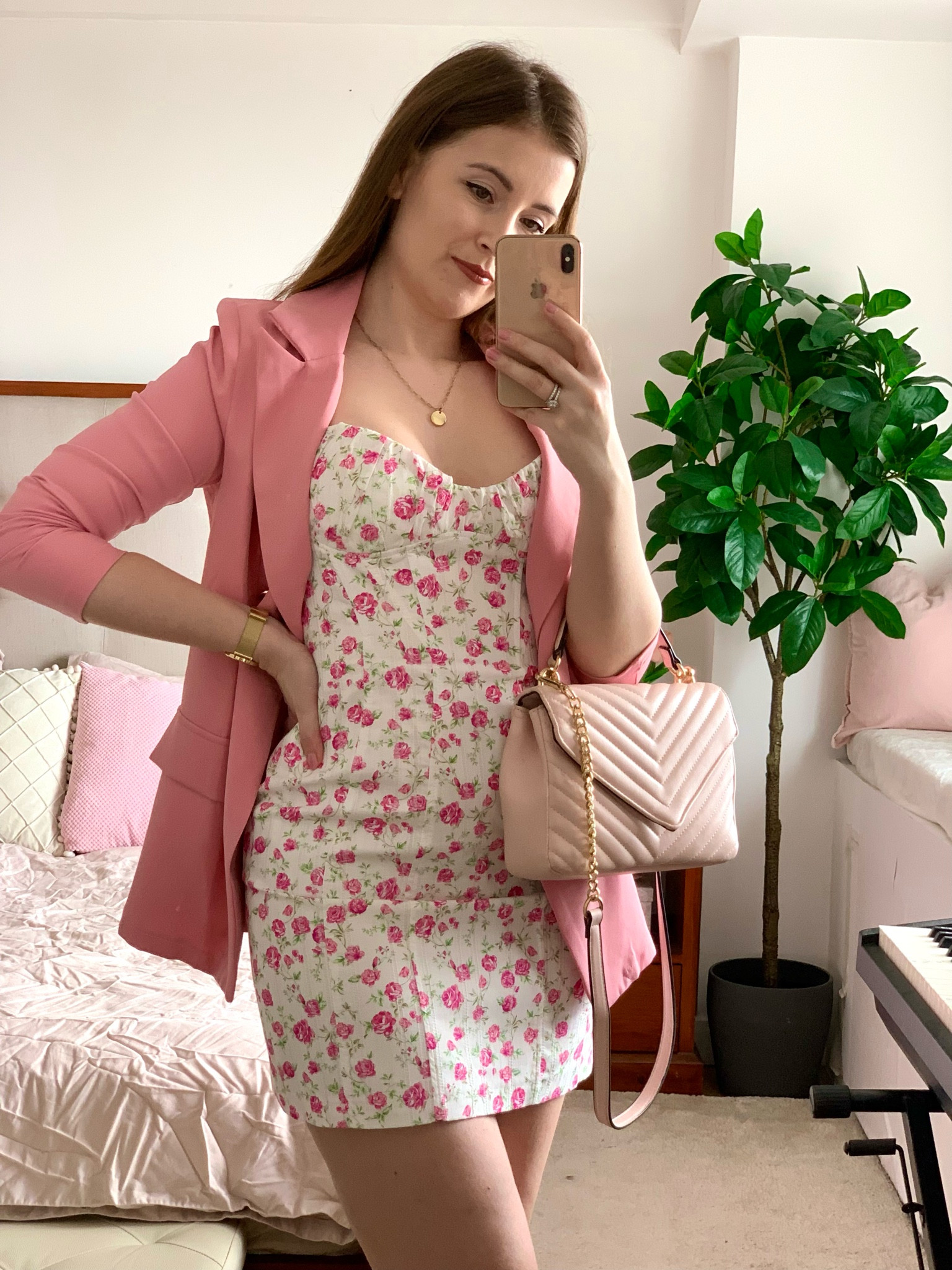 Dress: Zara (not available)
Bag: Shein (not available)
Similar bag: https://community.charleskeith.com/s/regina91/ph/bags/CK2-70701136-2_BLUSH.html

#LTKSeasonal #LTKFind #LTKeurope