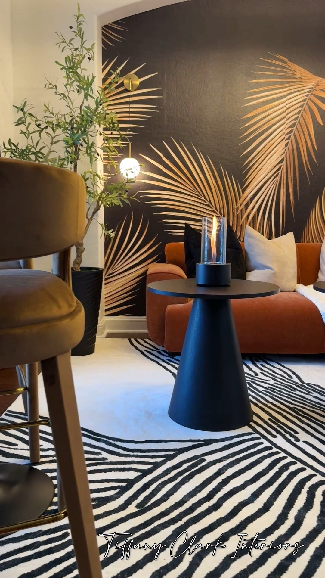 From dining room to Lounge 🔥🤩 
SHOP NOW!!!
*wallpaper is not exact, can’t link the exact seller*
#interiordesign #inspo #homedecor #diy



#LTKHome #LTKSaleAlert #LTKFindsUnder50