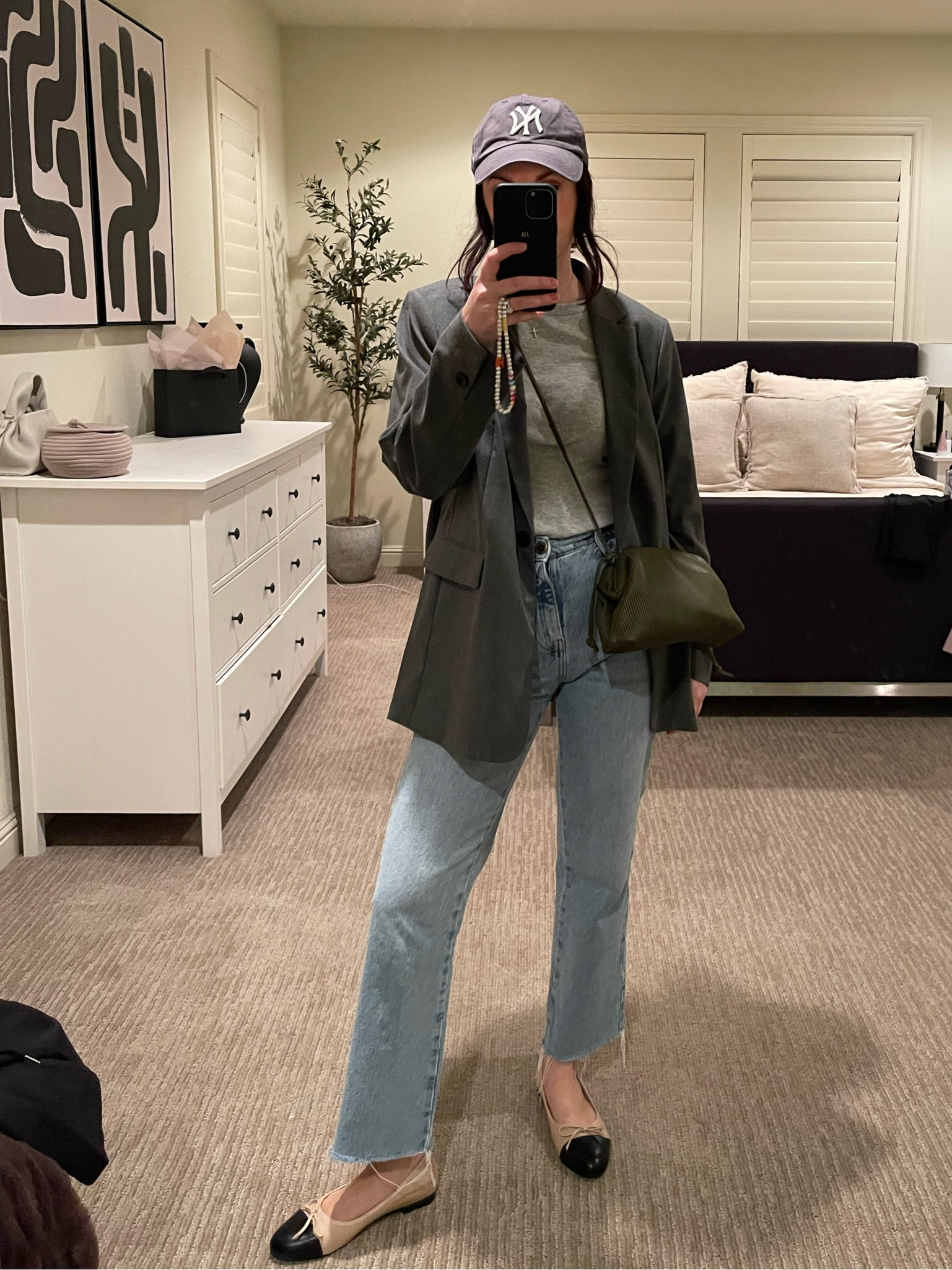 All grey and neutrals 
Grey blazer and top
Straight leg Jeans 
Chanel #lookforless two tone ballet flats from Amazon 
Love this Oliver green bag from Amazon 
NY Yankees cap

#LTKstyletip #LTKshoecrush #LTKitbag