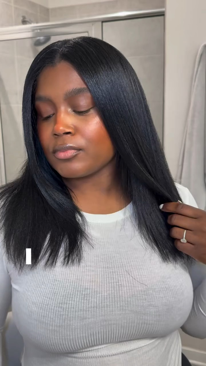 The Kylie skin tint might be my favorite skin tint, I mean look how good my skin looks ! 😩

#kyliecosmetics #makeuptutorial #everydaymakeuplook #makeupinspo #skintint