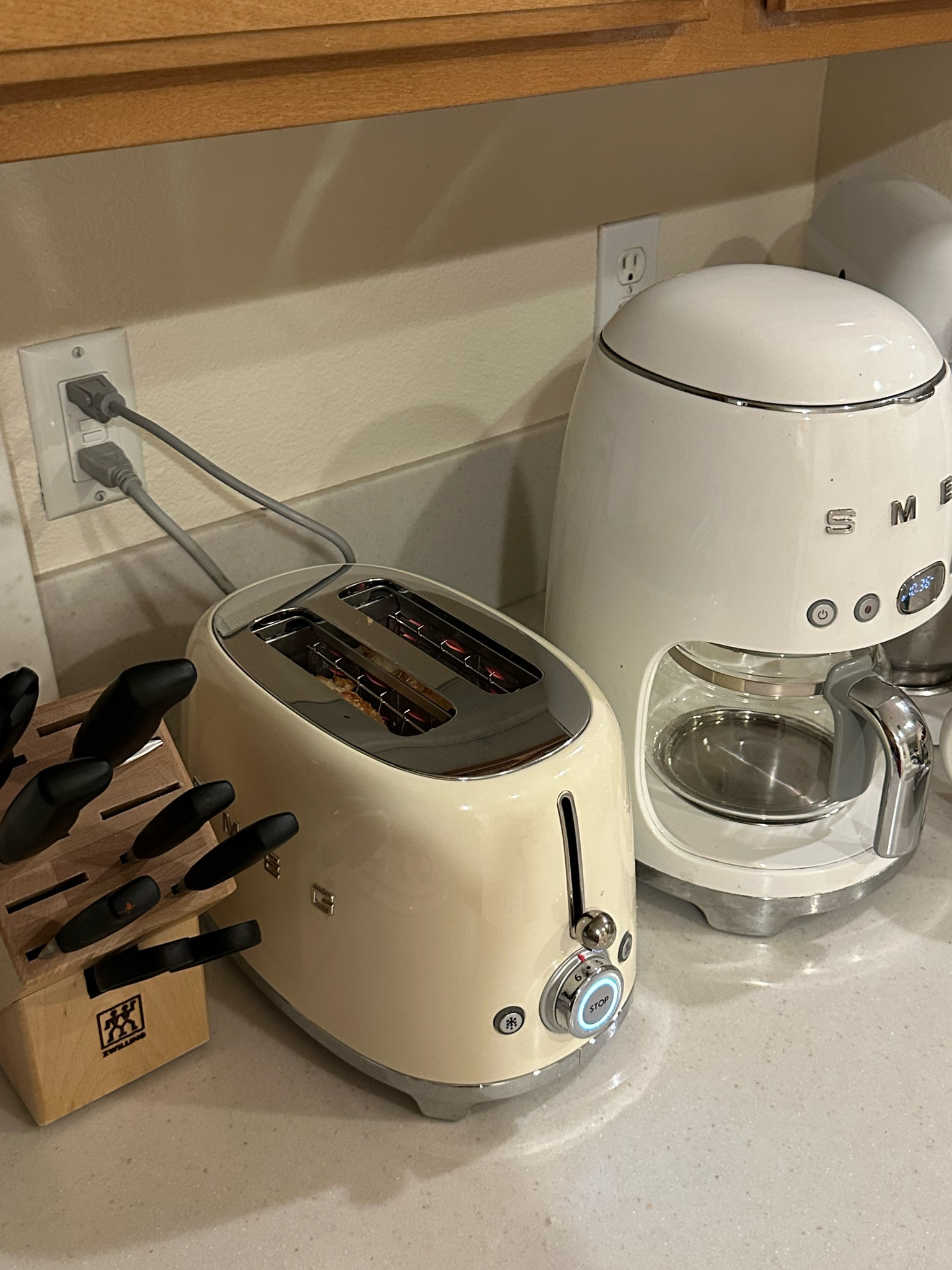 Happiest in a cute kitchen !!!!! 