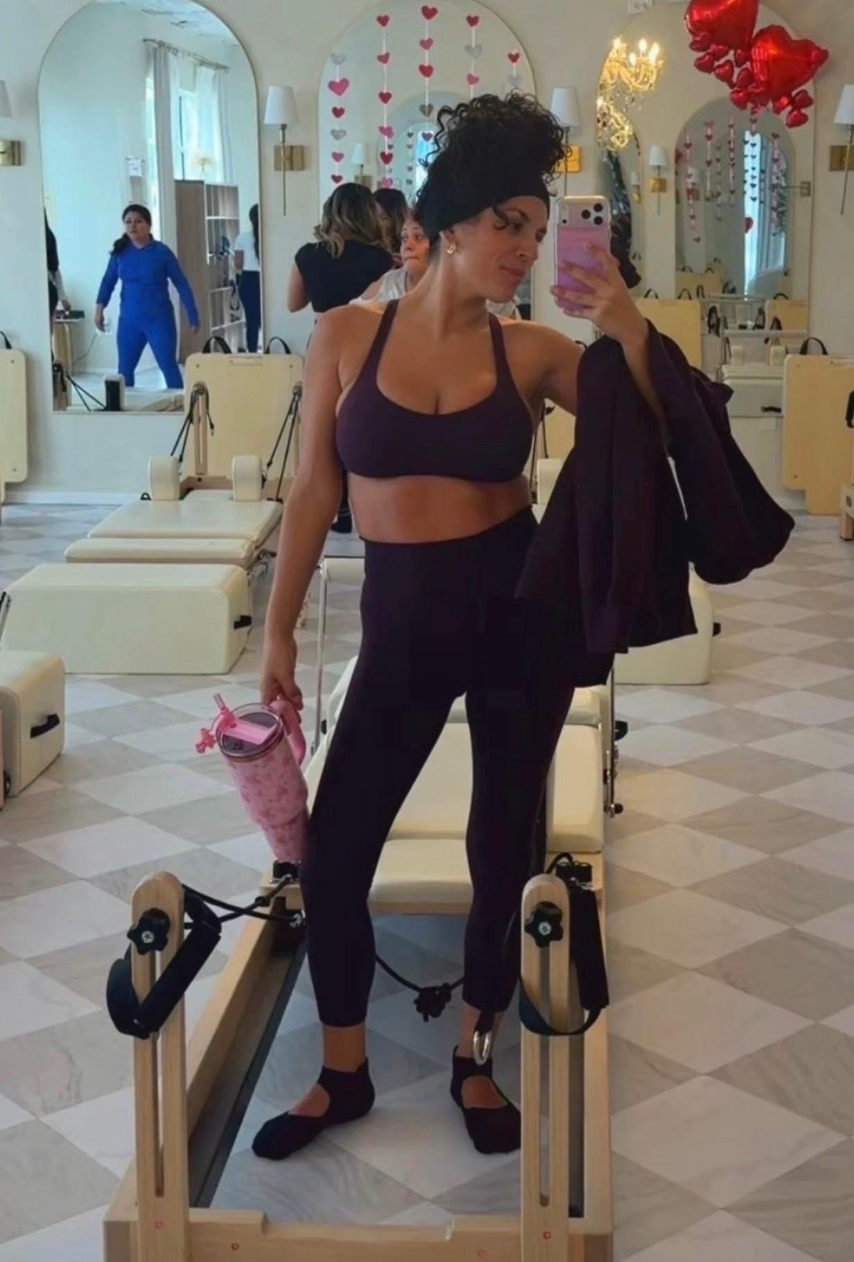 I keep coming back to this set. Supportive, flattering and actually comfy enough for a full class

#pilateslook #activewearstyle #gymfit

#LTKdayinmylife #LTKfitnessgoals #LTKstorytime