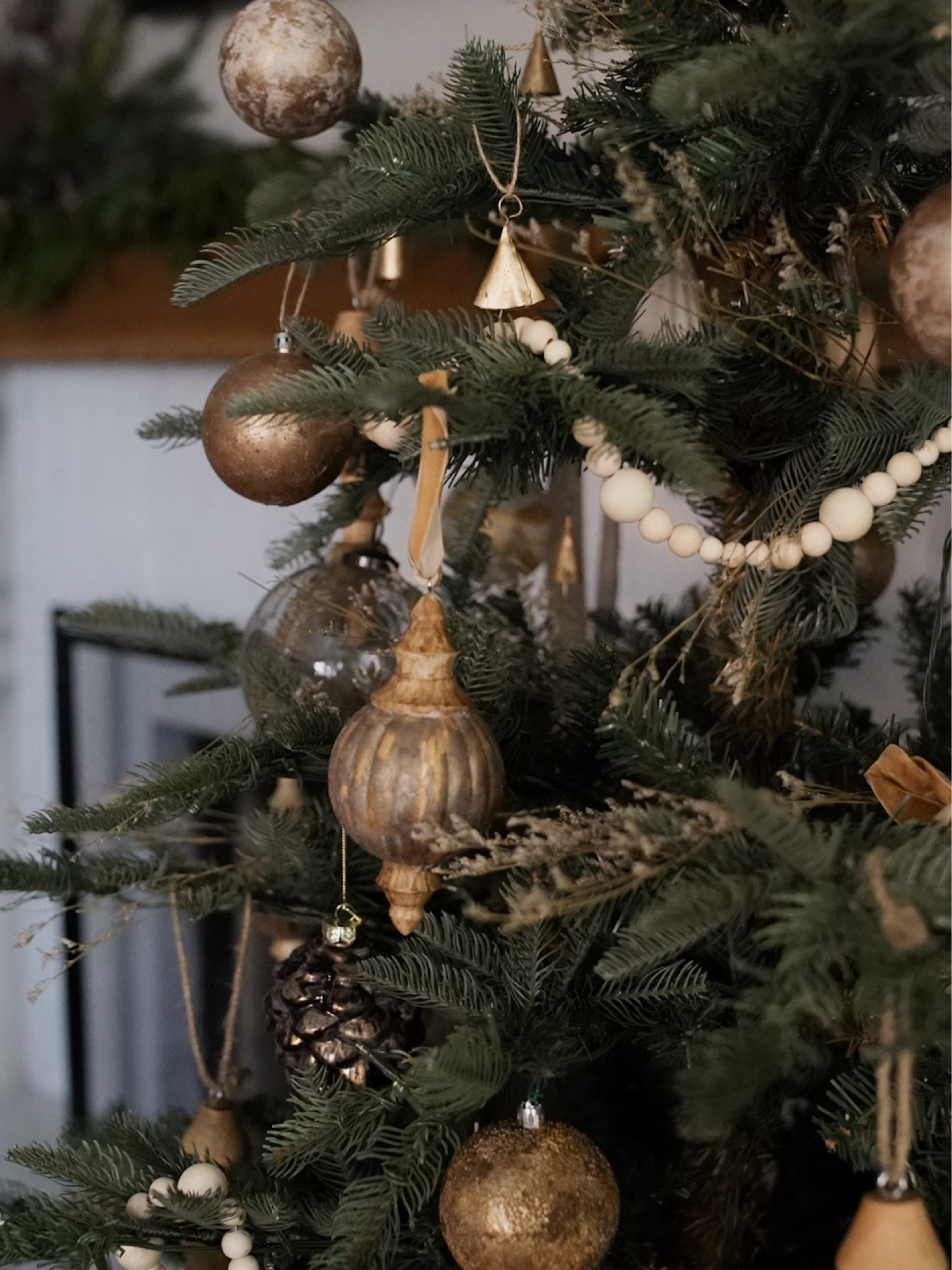 Christmas tree, vintage Christmas, gold Christmas ornaments, diy Christmas ornaments, king of Christmas noble fir, 