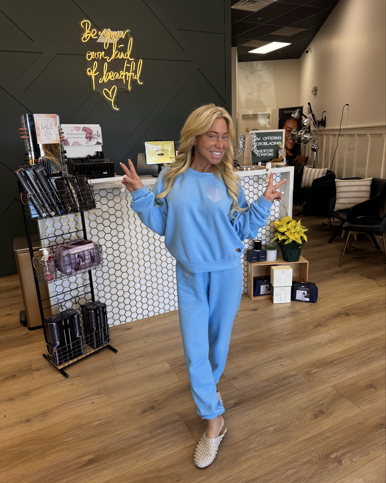 Fresh hair & new sweatsuit!  Perfect gift!🎁

#LTKHoliday #LTKSeasonal #LTKGiftGuide