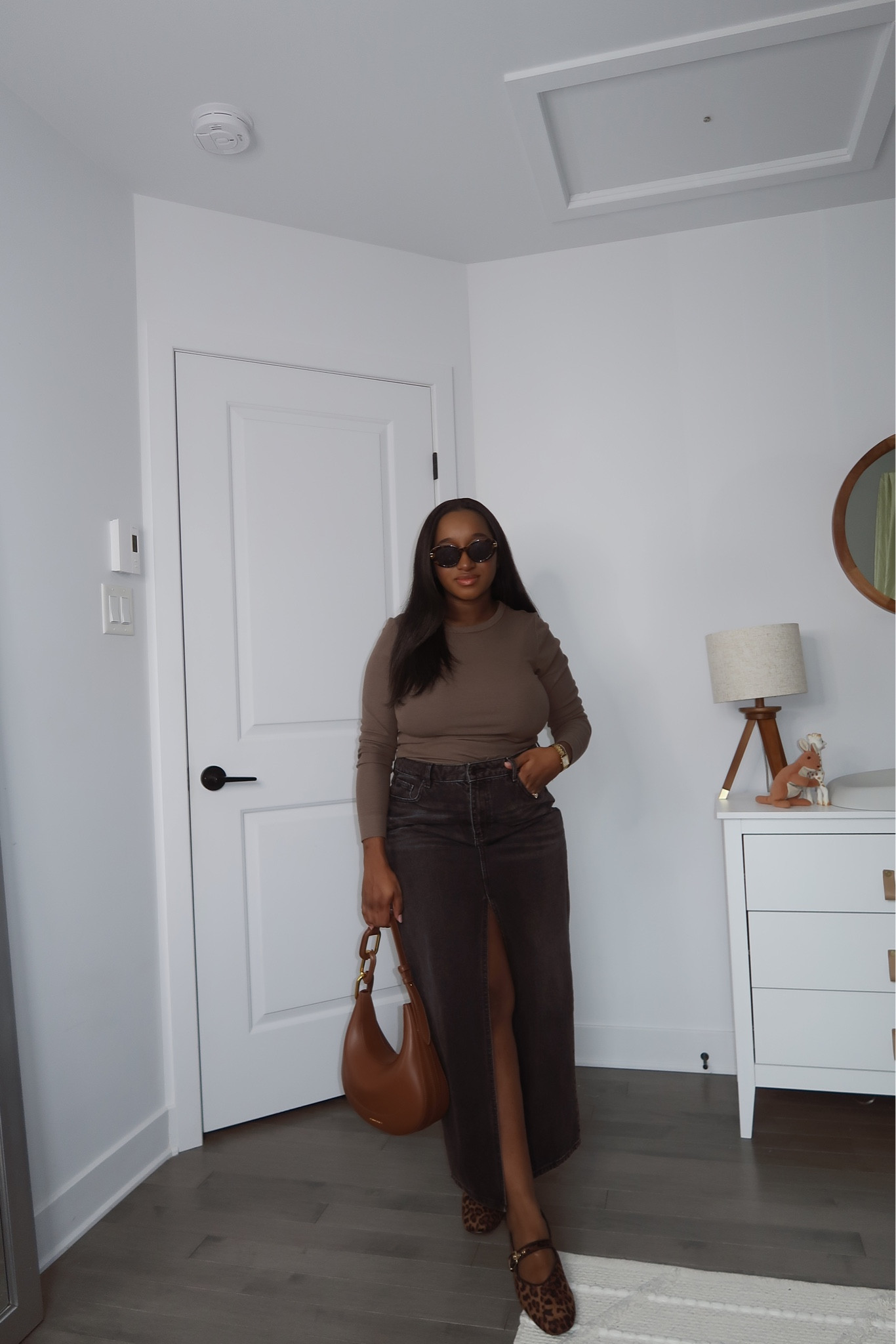 Transitional outfit idea 🍂🍁

Chocolate brown is the colour of the season and I’m loving it 💃🏽
What do you think of this trend?

Chocolate brown, Jeans skirt, Mary Jane leopard shoes , Fall outfit, Fall outfit inspo 



#LTKautumn #LTKmodest #LTKstyletip