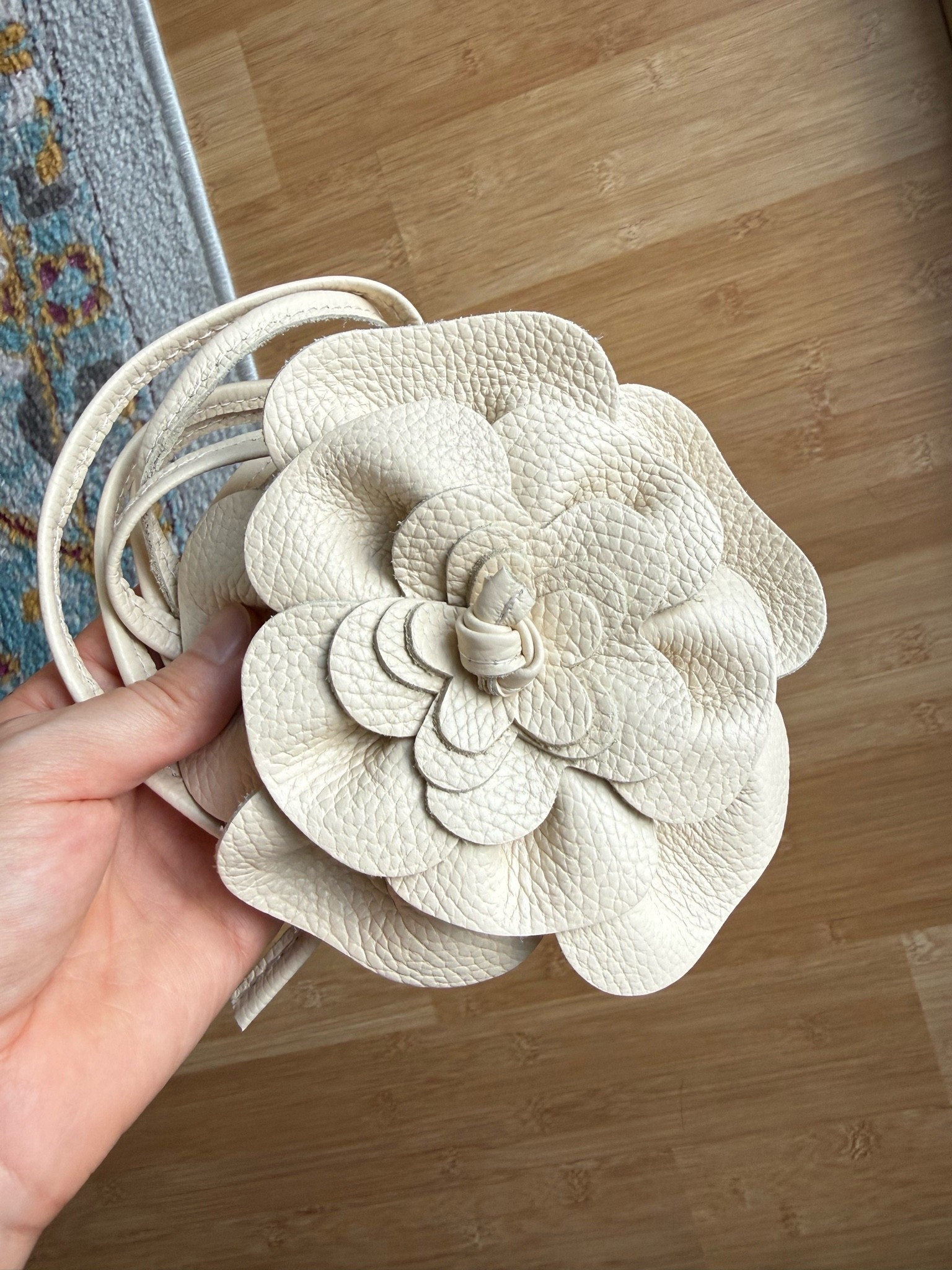 This leather flower belt is the perfect accessory to make an outfit stand out.