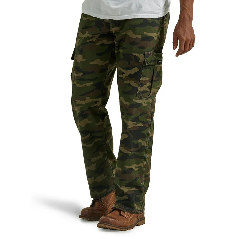 Wrangler Men's and Big Men's Relaxed Fit Fleece Lined Cargo Pant | Walmart (US)