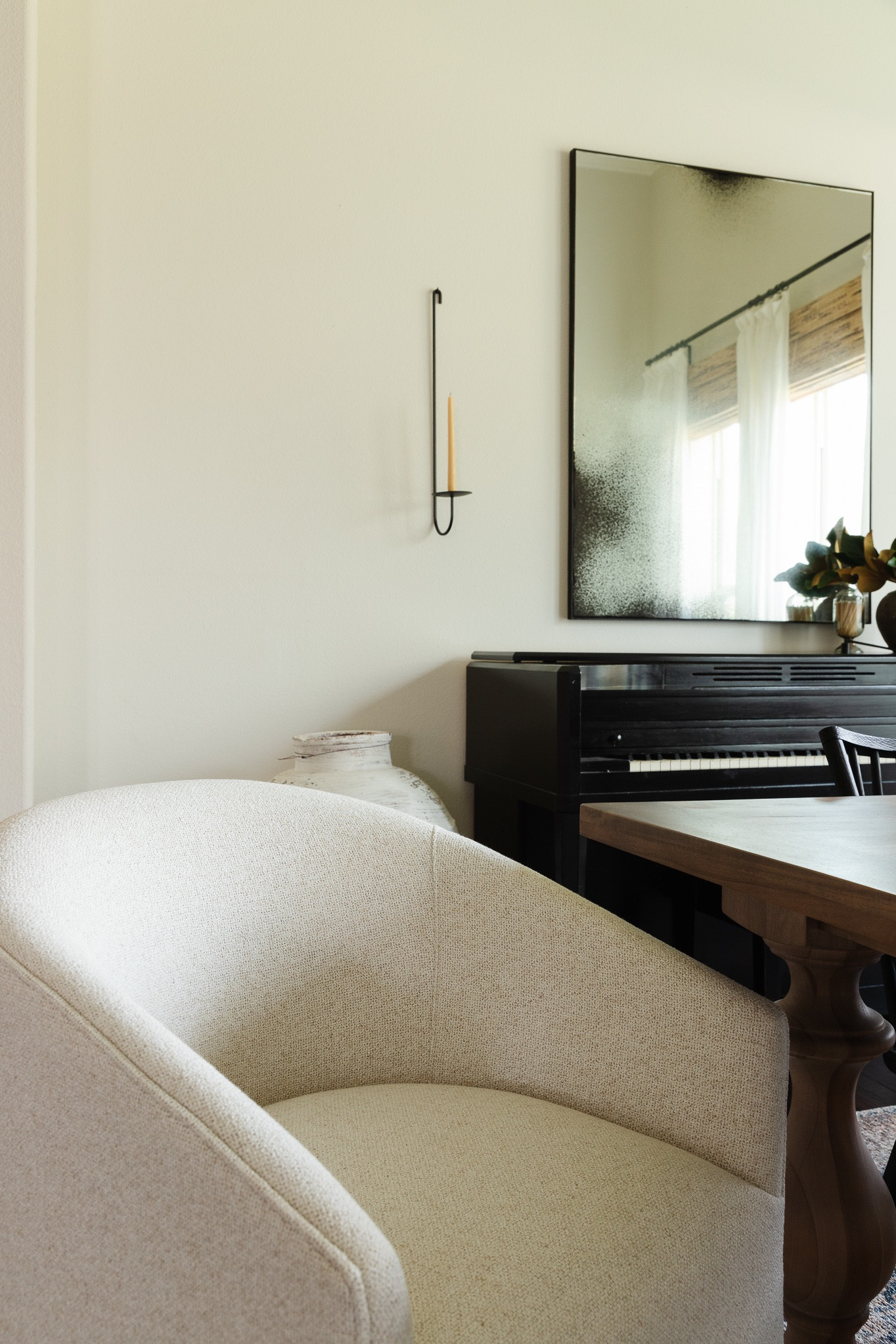 New antiqued mirror and barrel back boucle dining chairs for our dining room refresh



#LTKhome #LTKFind