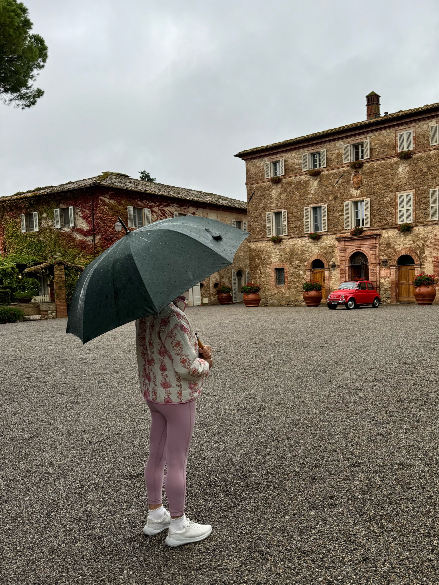 Tuscany outfits continued!

Until further notice: I will only be wearing quilted jackets & lulu athleisure for rainy fall days. 

#LTKTravel #LTKSeasonal #LTKStyleTip