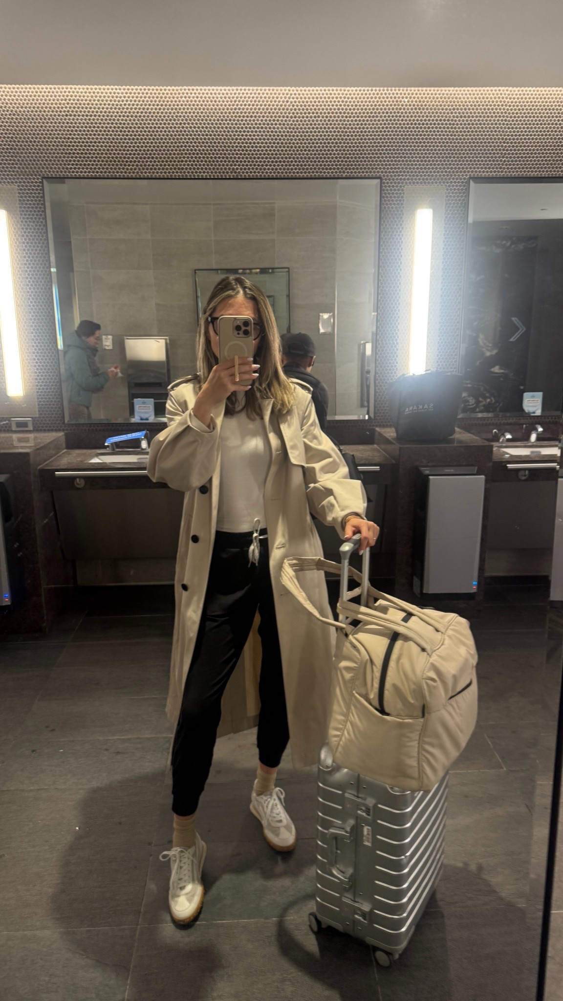 Travel look! 🤍

#LTKootd #LTKTravel