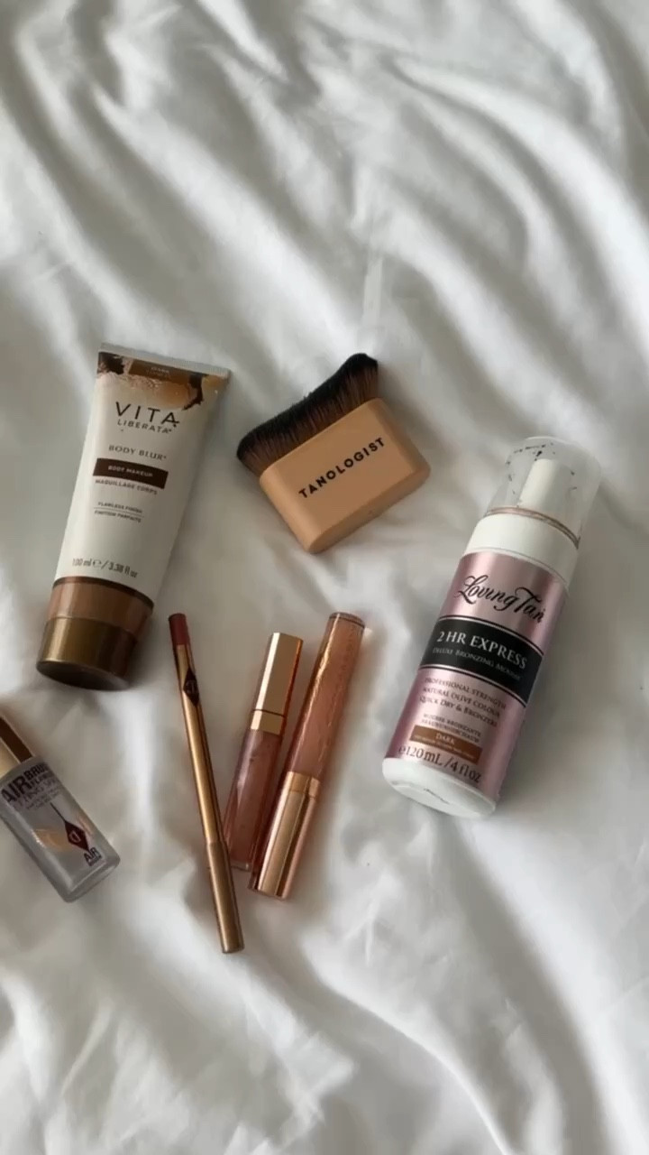 I really believe in the power of a good tan and this is the one I use once a week to tan my body. #stylinbyaylin #tan #beautymusthave

#LTKselfcare #LTKgrwm #LTKBeauty