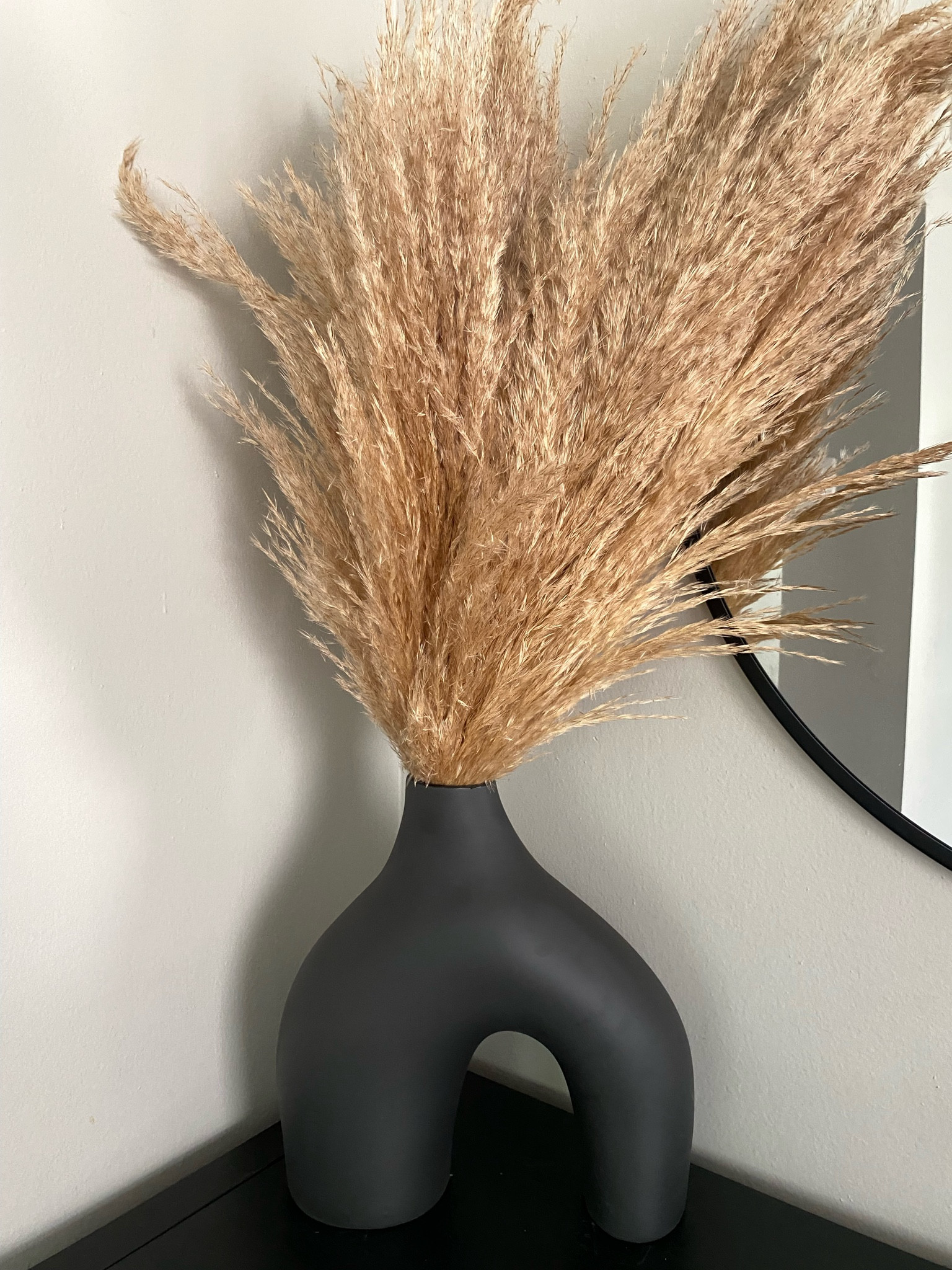 H&M vase 🖤 The quality is so good! 

#LTKSeasonal #LTKhome #LTKunder50