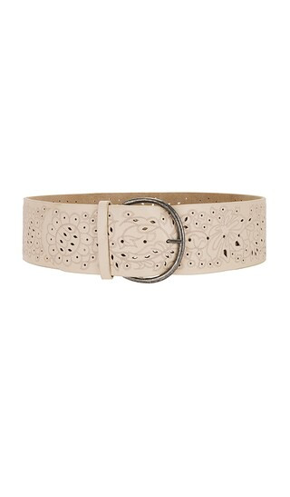 Laurel Hip Belt in Sand Dune | Revolve Clothing (Global)