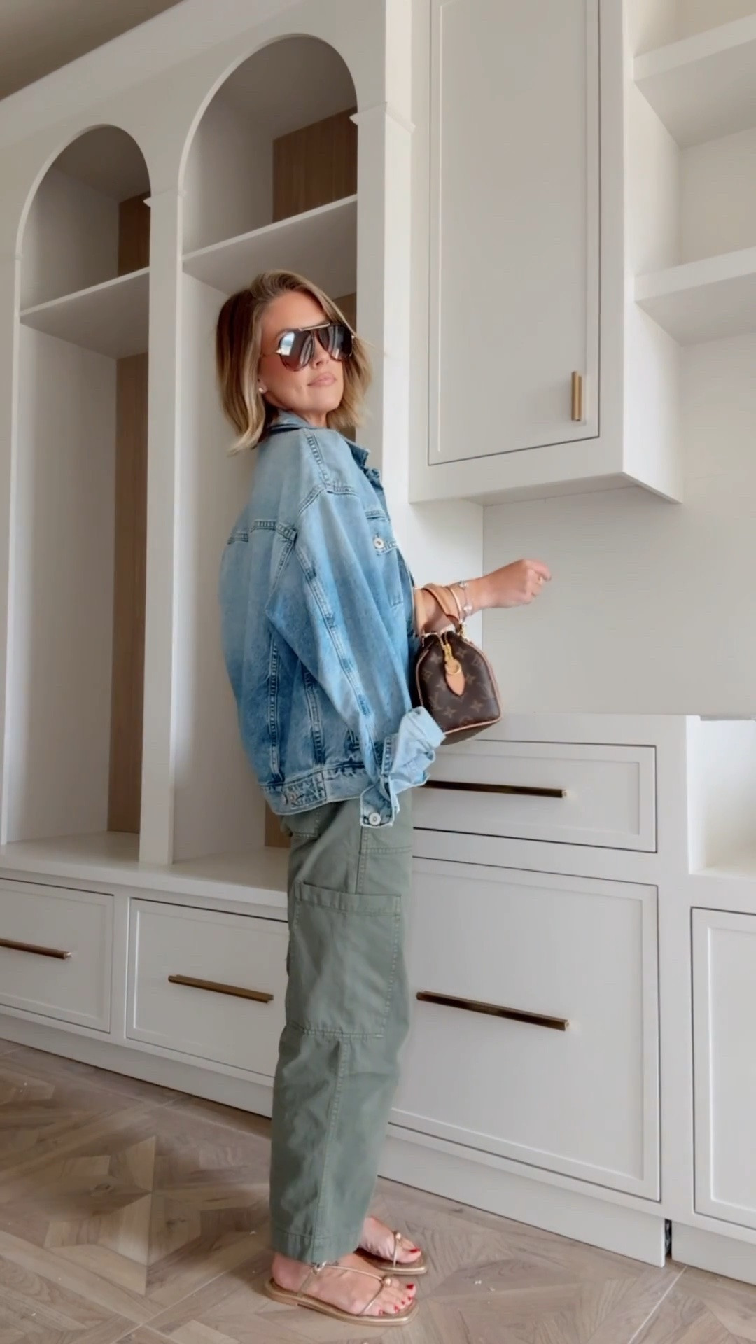 This jacket is on sale! // XS tank / 24 Petite pants

Sale alert, Nordstrom sale, Nsale, casual outfits, summer outfits, prefall, Amanda west, almost_readyblog

#LTKootd #LTKSaleAlert