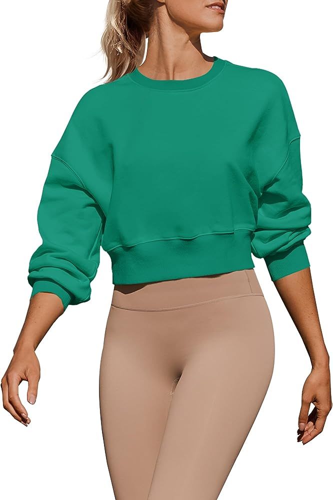 Women's 2023 Crop Sweatshirts Casual Long Sleeve Crewneck Solid Color Y2K Fleece Loose Pullover S... | Amazon (US)