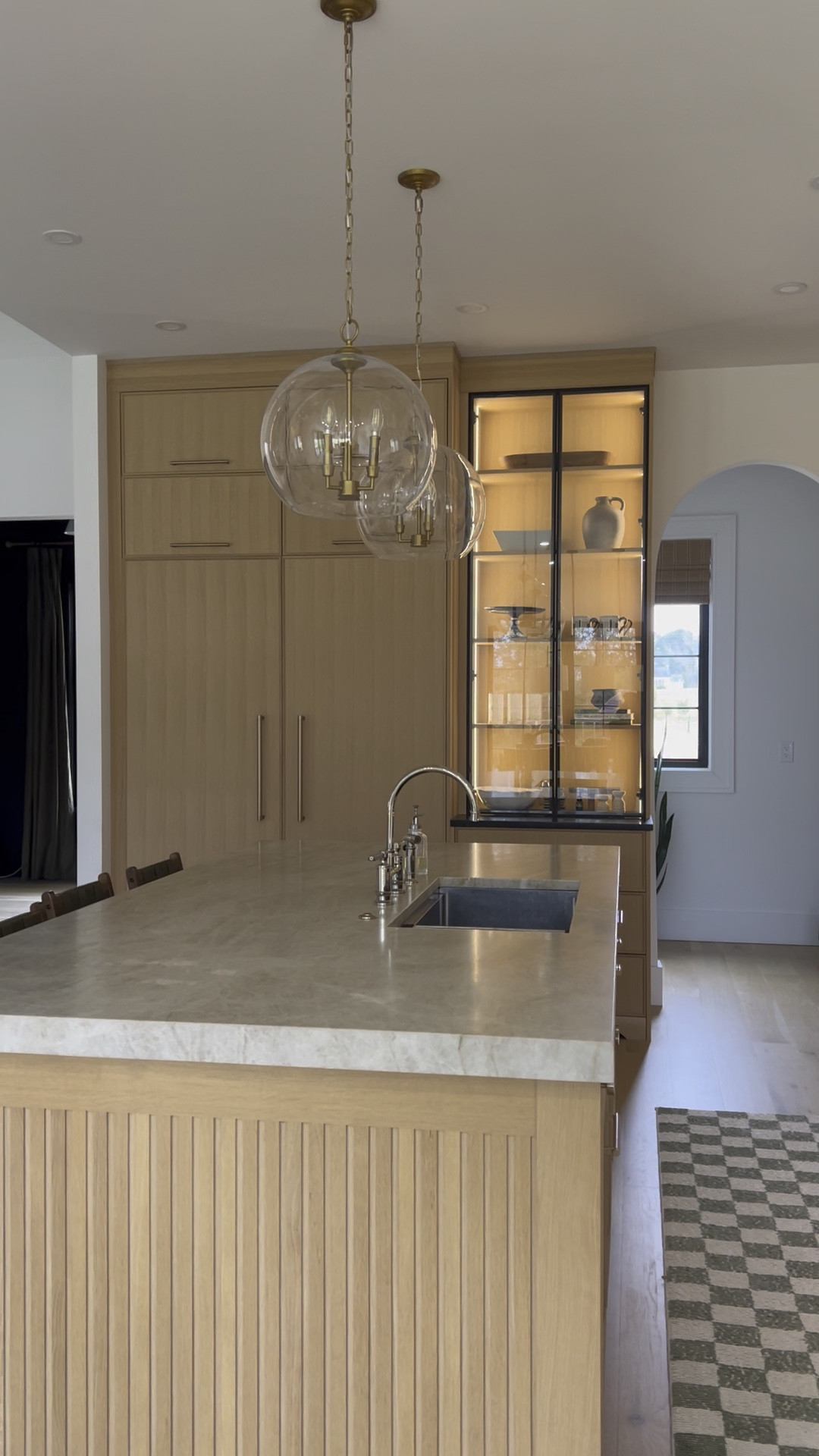 Kitchen lighting pendants on sale! They are a great size and come in multiple finishes. 




#LTKHome