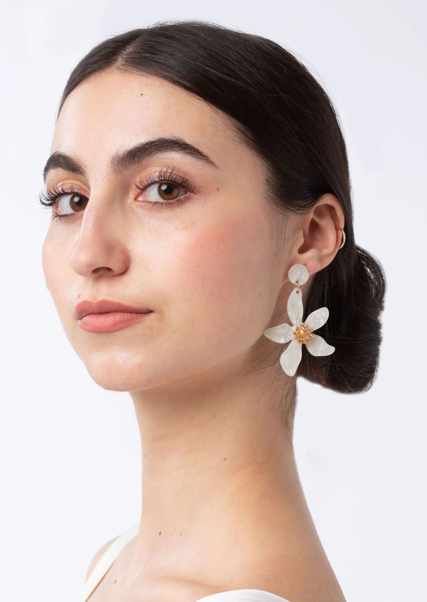 FLOWER WITH GOLD CENTER EARRINGS | Abbey Glass