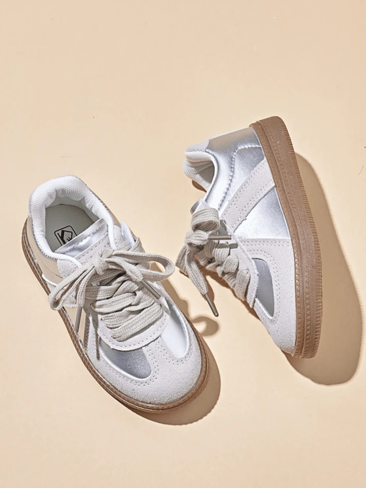 1pair Kids New Hook-And-Loop Sports Shoes, Girls Spring Autumn Casual Shoes, Boys Low Top Skatebo... | SHEIN