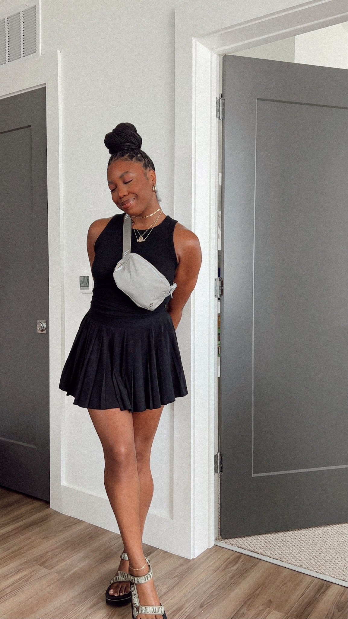 cute lil, sporty spice outfit of the day 🖤

skort: Aritzia (linked similar below) — s
tank: target (on sale for $5!) — xs
belt bag: Lululemon (color: silver drop)
sandals: tevas, flatforms — 9
earrings: the M jewelers 
fragrance: parfum de marly exclusif
lip oil: ami cole 



#LTKbeauty #LTKshoecrush #LTKstyletip