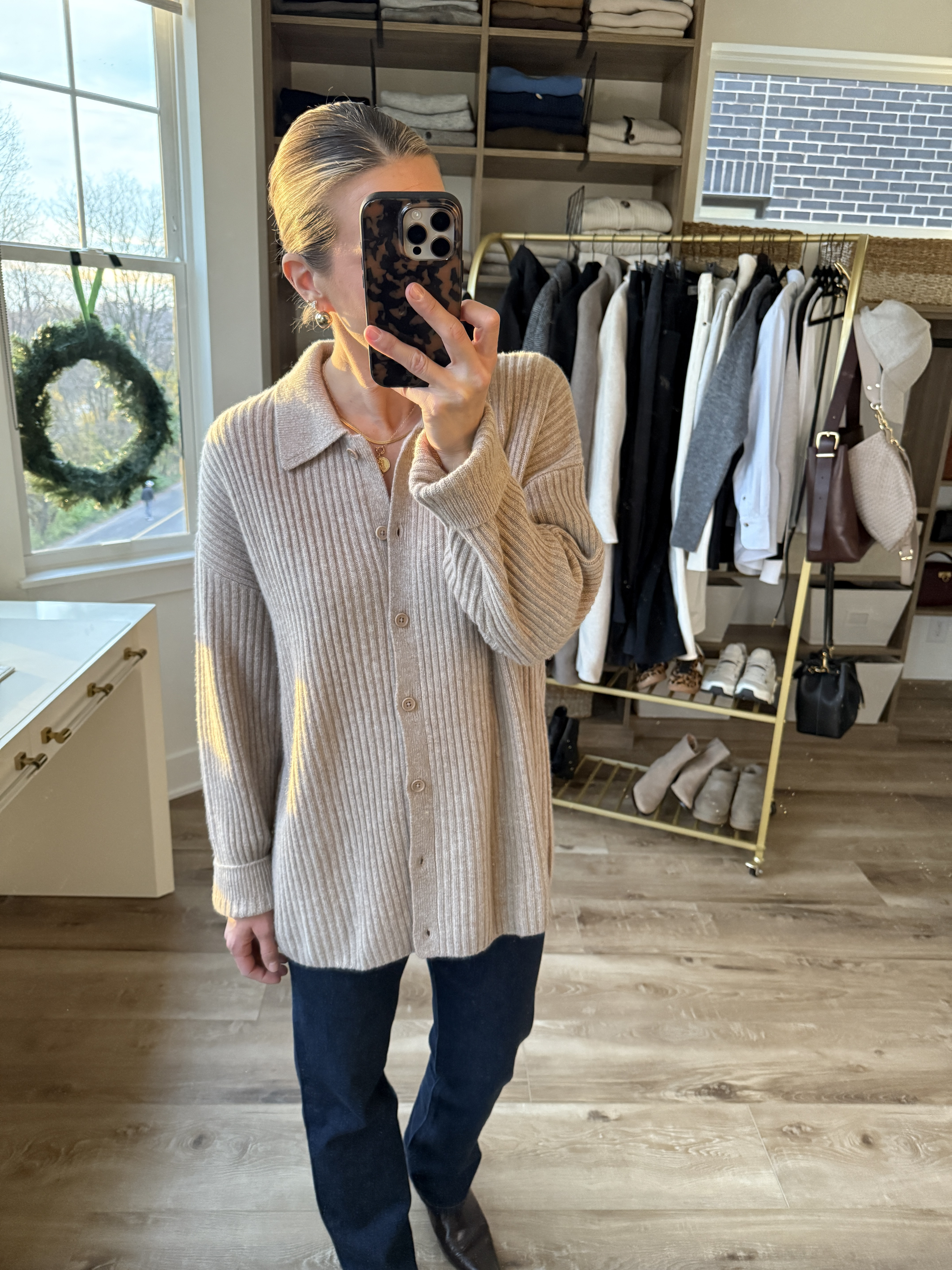 Wearing tts small (oversized fit)

#LTKFindsUnder100 #LTKFindsUnder50 #LTKStyleTip