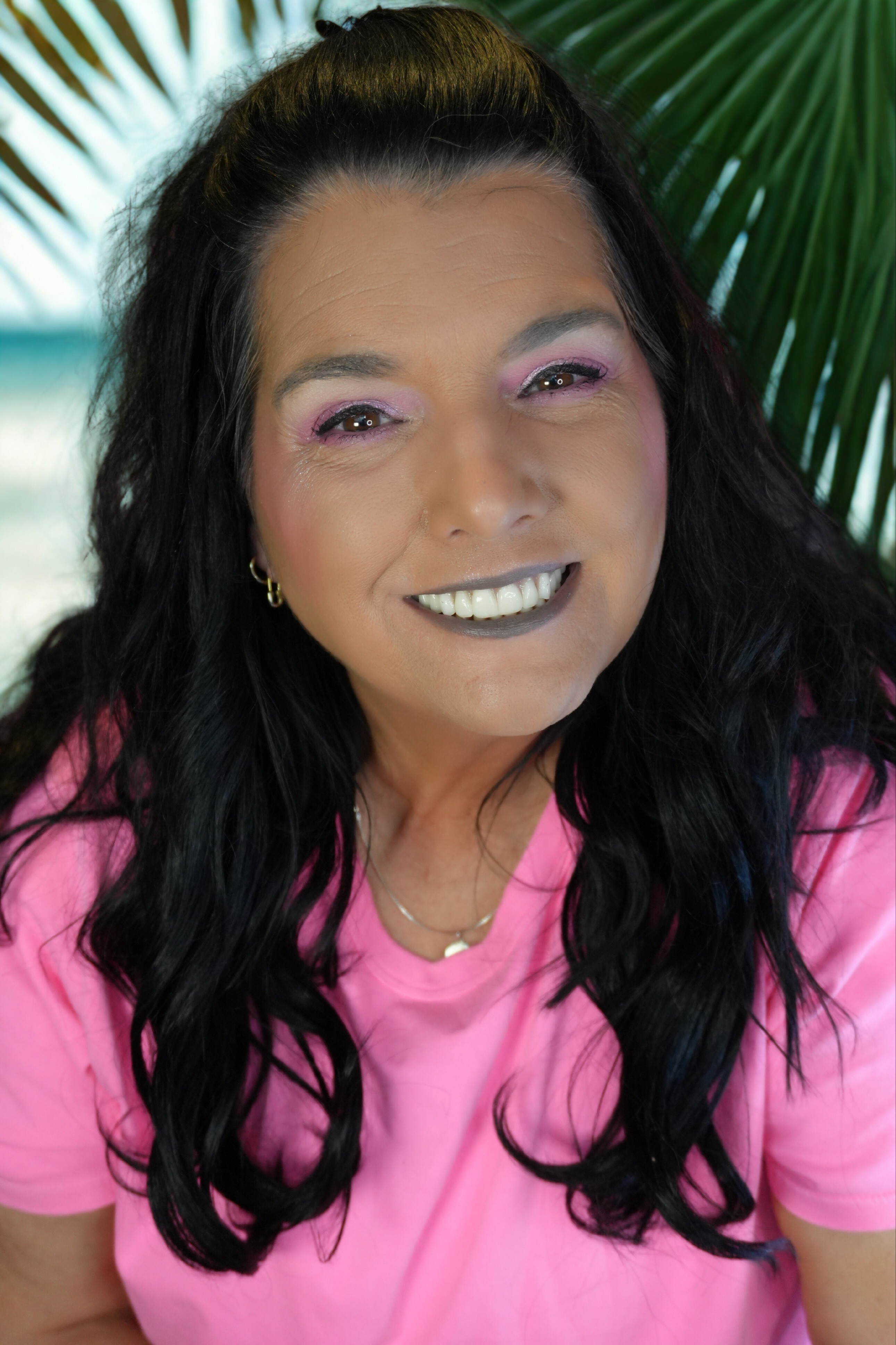 My look for the day .. I really am loving these #oldnavy t-shirts and the sale there having right now you can't beat the price .  

 #LTKU #LTKSaleAlert #LTKStyleTip