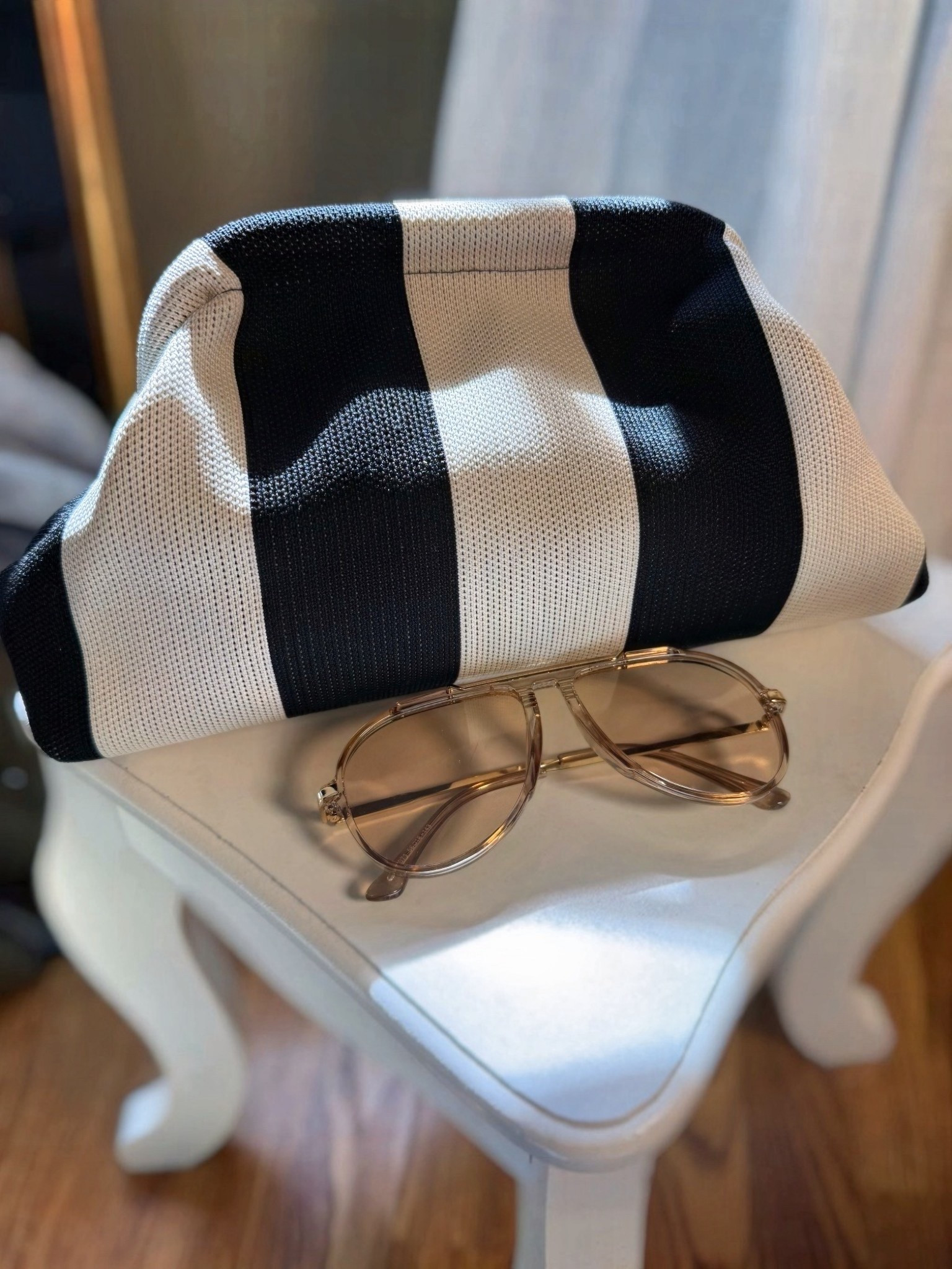 This striped purse and sunnies 🤍 all I can say is I’m literally obsessed.

Designer feel without the price tag—just elevated, chic, and way too good not to reach for every time.

@amazonstylefinds 

#LTKootd #LTKmomlife
