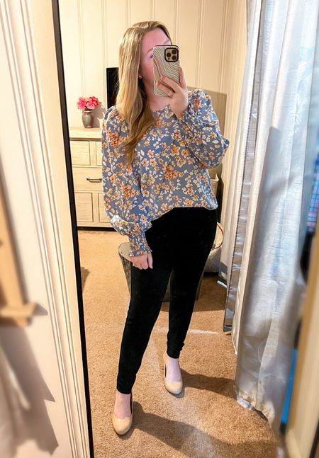 Work outfit, office outfit, floral blouse, black work pants, tan heels 

#LTKworkwear