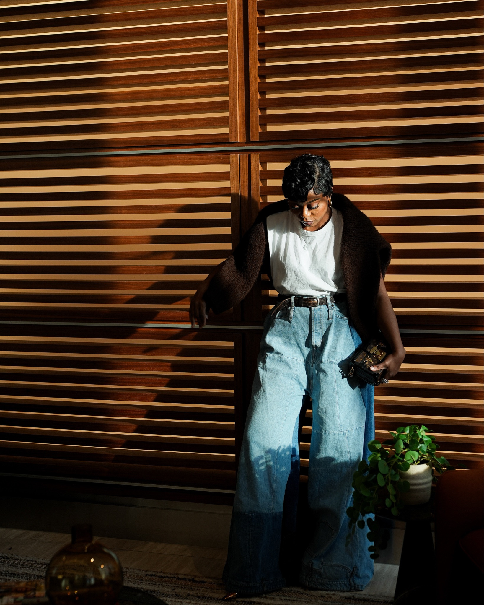 Wide-leg jeans are having a moment, but the secret to styling them is balance:

• define the waist
• keep the top simple
• add texture (a knit or jacket)
• finish with a structured accessory

#LTKSeasonal #LTKSpringSale #LTKOver40