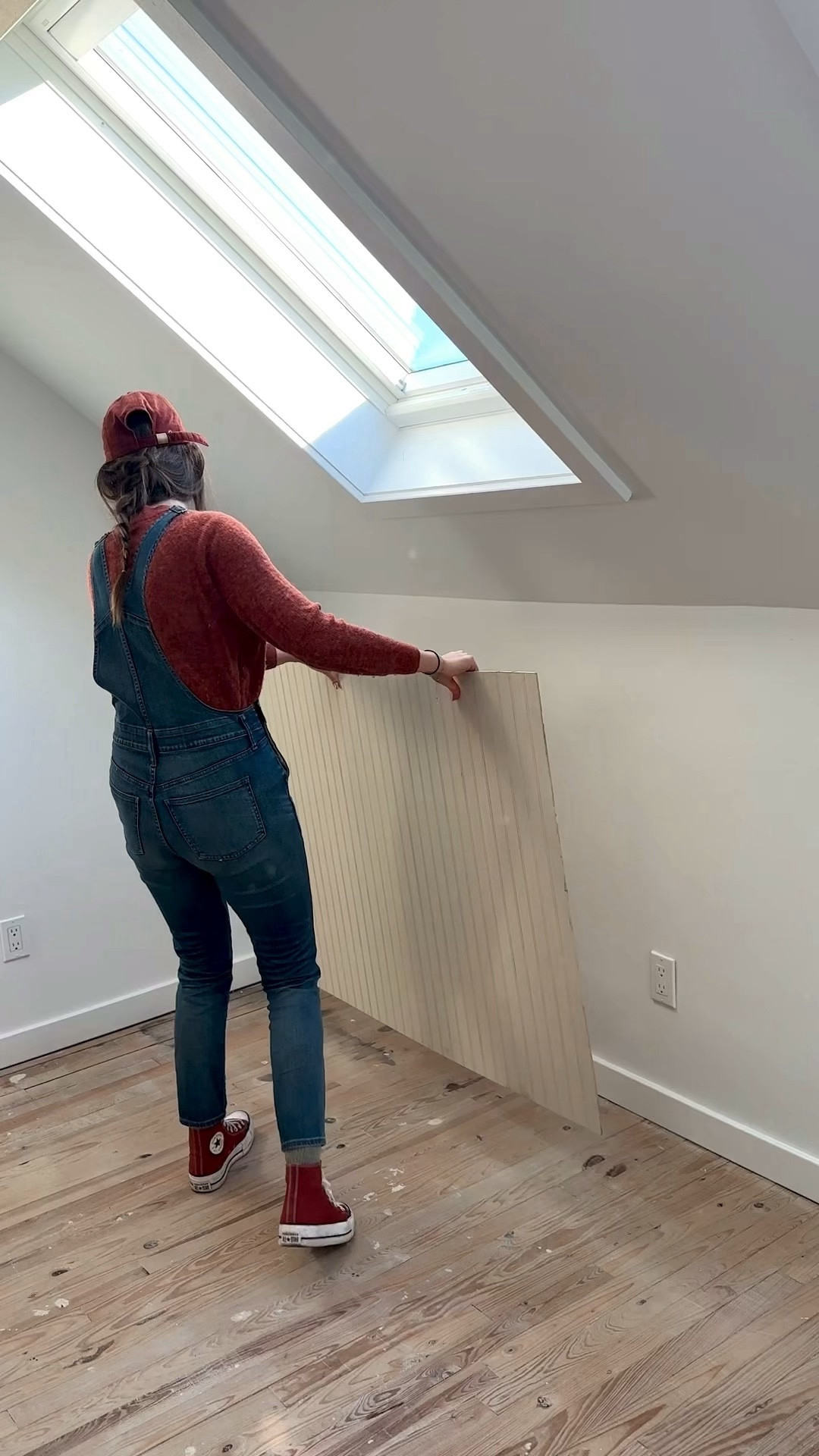 How hard can it be, boys do it 😂 I picked up my first power tool back in 2021, and three years later, it feels like I’ve grown SO much!!! I am SO proud of how this space is turning out 🫶🏻♥️ I was debating if I should wallpaper the ceiling, and I went for it! Do you like it, or would painting it green have been better? Next up: built in bookshelves! #diy #diyhomedecor #boardandbatten 

#LTKhome