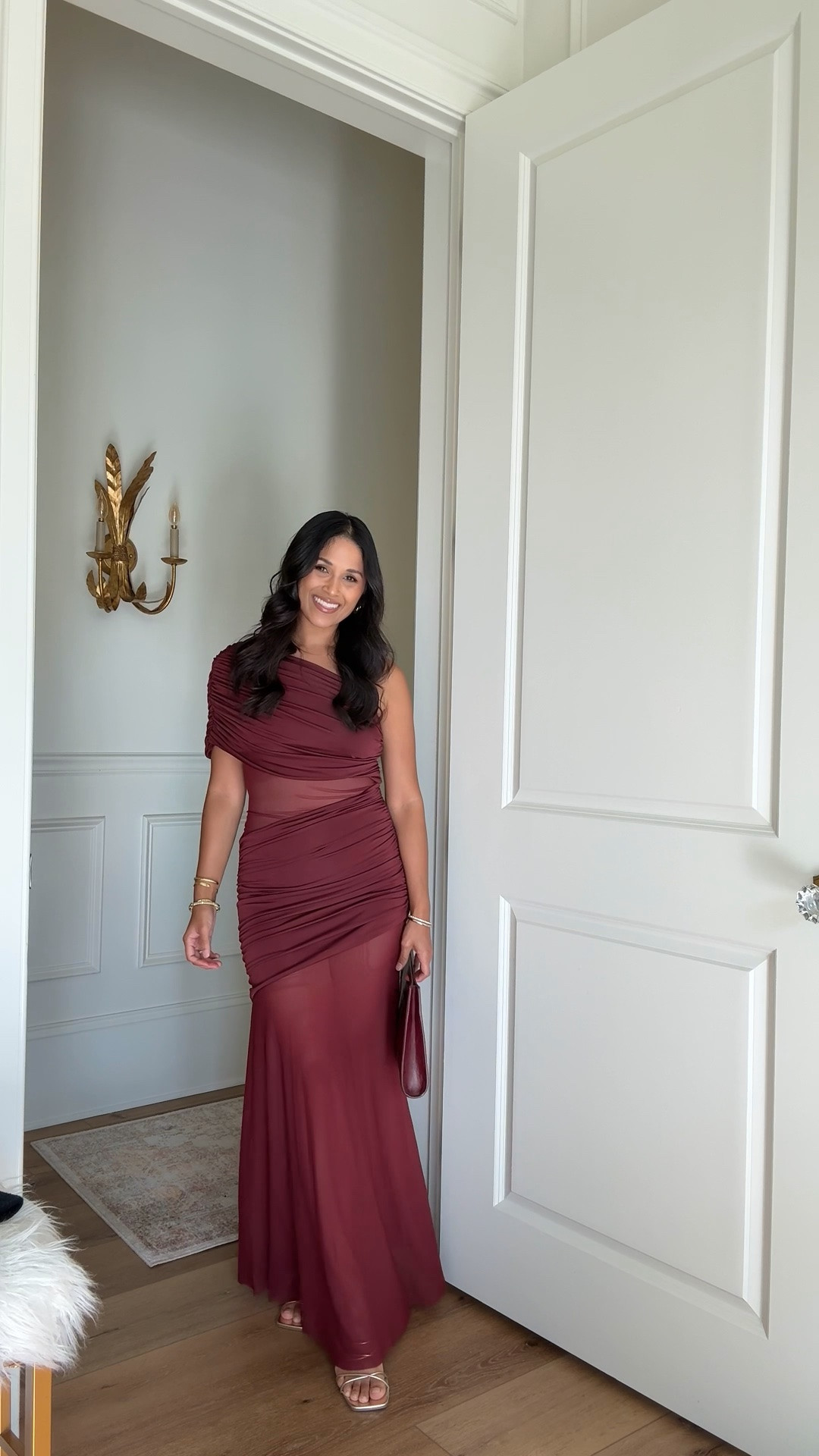 Linking this gorgeous @Meshki US gown that I wore to a black tie gala! Take 20% OFF my @giginewyork clutch! #gown

#LTKootd