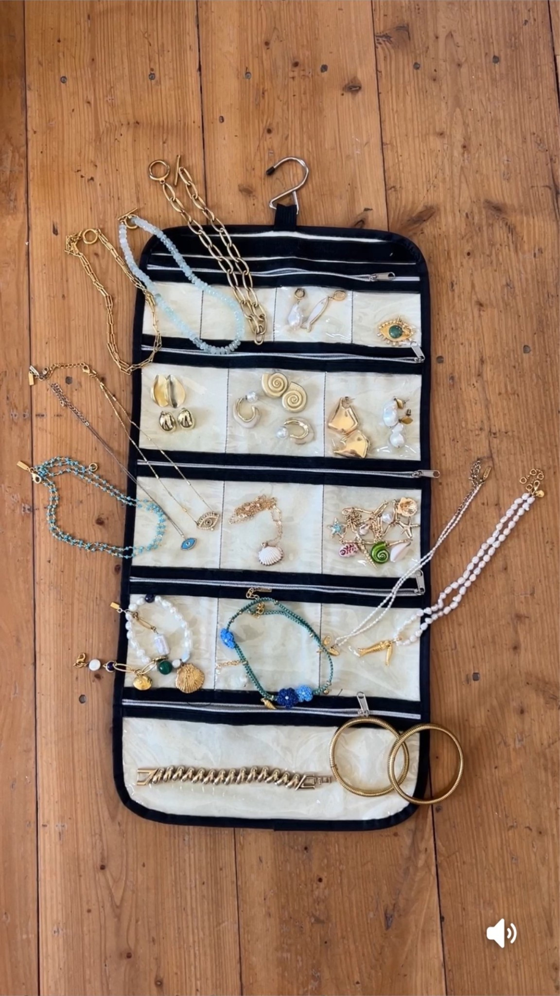 Amazon jewelry organizer you’ll actually use

Amazon jewelry organizer, hanging jewelry organizer, travel jewelry organizer, jewelry storage, necklace organizer, earring organizer, bracelet organizer, closet organization, Amazon organization, travel essentials, packing hack, accessory storage, jewelry holder, closet must haves, organization ideas, home organization, Amazon finds, space saving, vacation packing, everyday essentials

#LTKTravel #LTKgrwm #LTKU