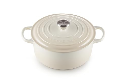 Le Creuset Enameled Cast Iron Signature Round Dutch Oven, 5.5 qt., Meringue | Amazon (US)