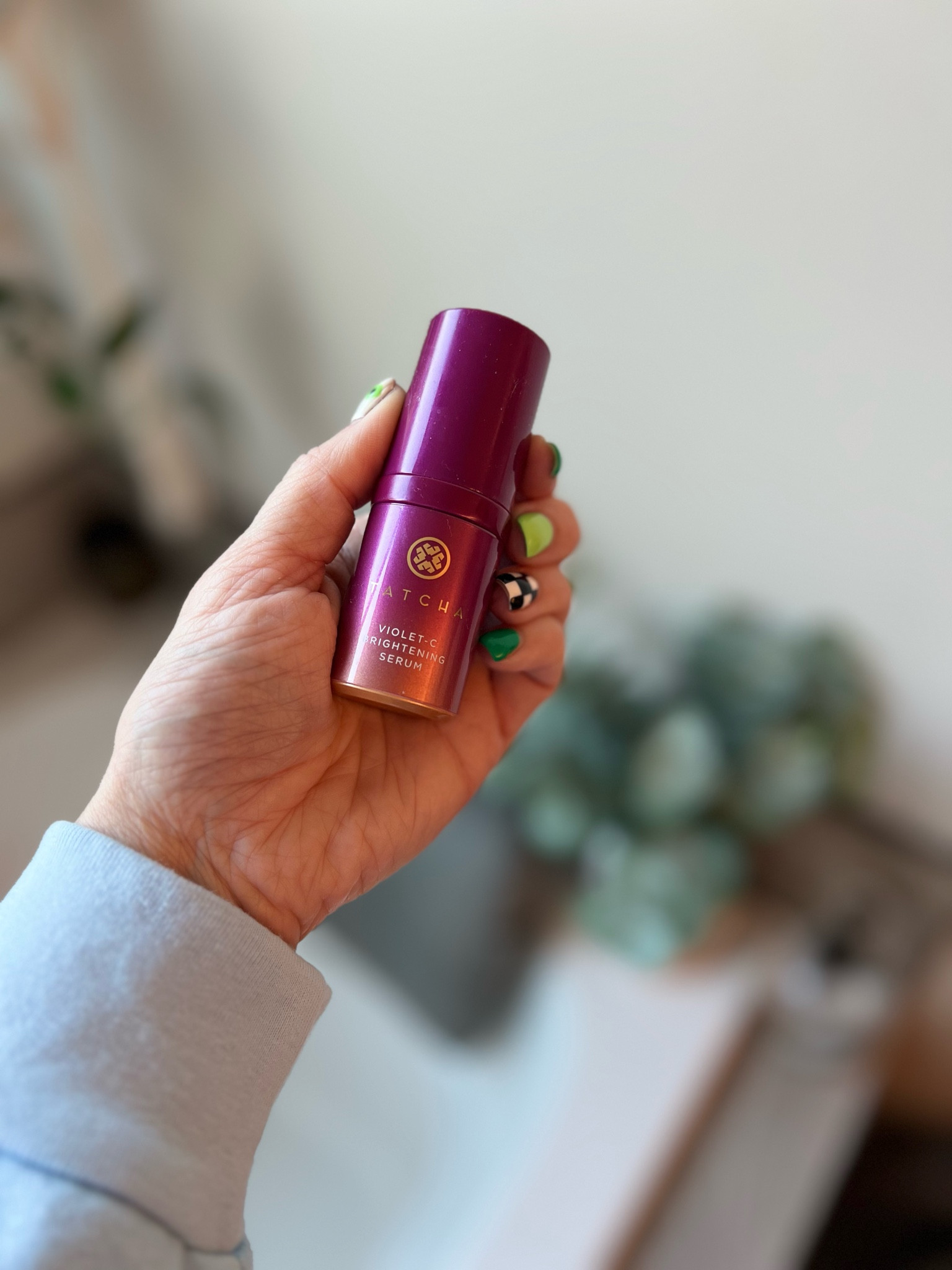 Tatcha Violet C Serum Review |
Gentle and absorbs beautifully, brightens skin and less visible blemishes. 

It’s quite moisturizing making your skin feel soft and smooth and a little goes a long way. 

Better than any other vitamin c serum I’ve used. Thanks to the hydrating hydraulic acid. 

And gentle even for sensitive skin. 

Also helps reduce fine lines and wrinkles. 

#LTKxSephora #LTKover40 #LTKbeauty