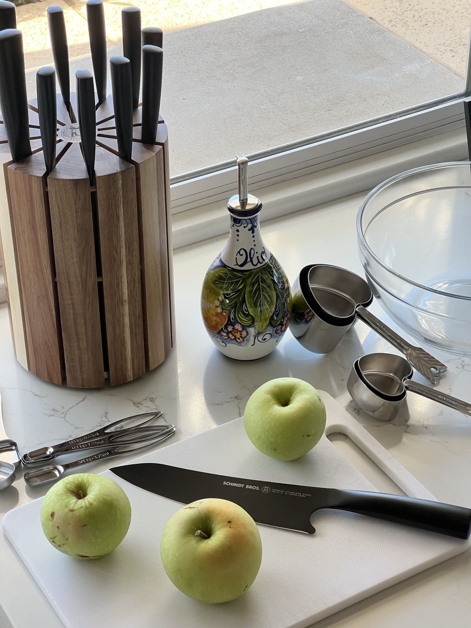 Baking up some fall desserts, apple fritter on the menu 🤤 

#LTKSeasonal #LTKHalloween #LTKHome