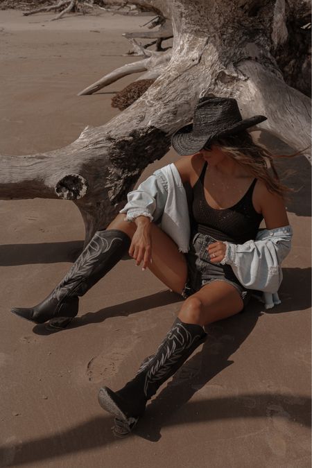 Coastal cowboy vibe 

Festival outfit 
Western boots 
Coastal cowgirl 


#LTKunder100 #LTKstyletip #LTKFestival