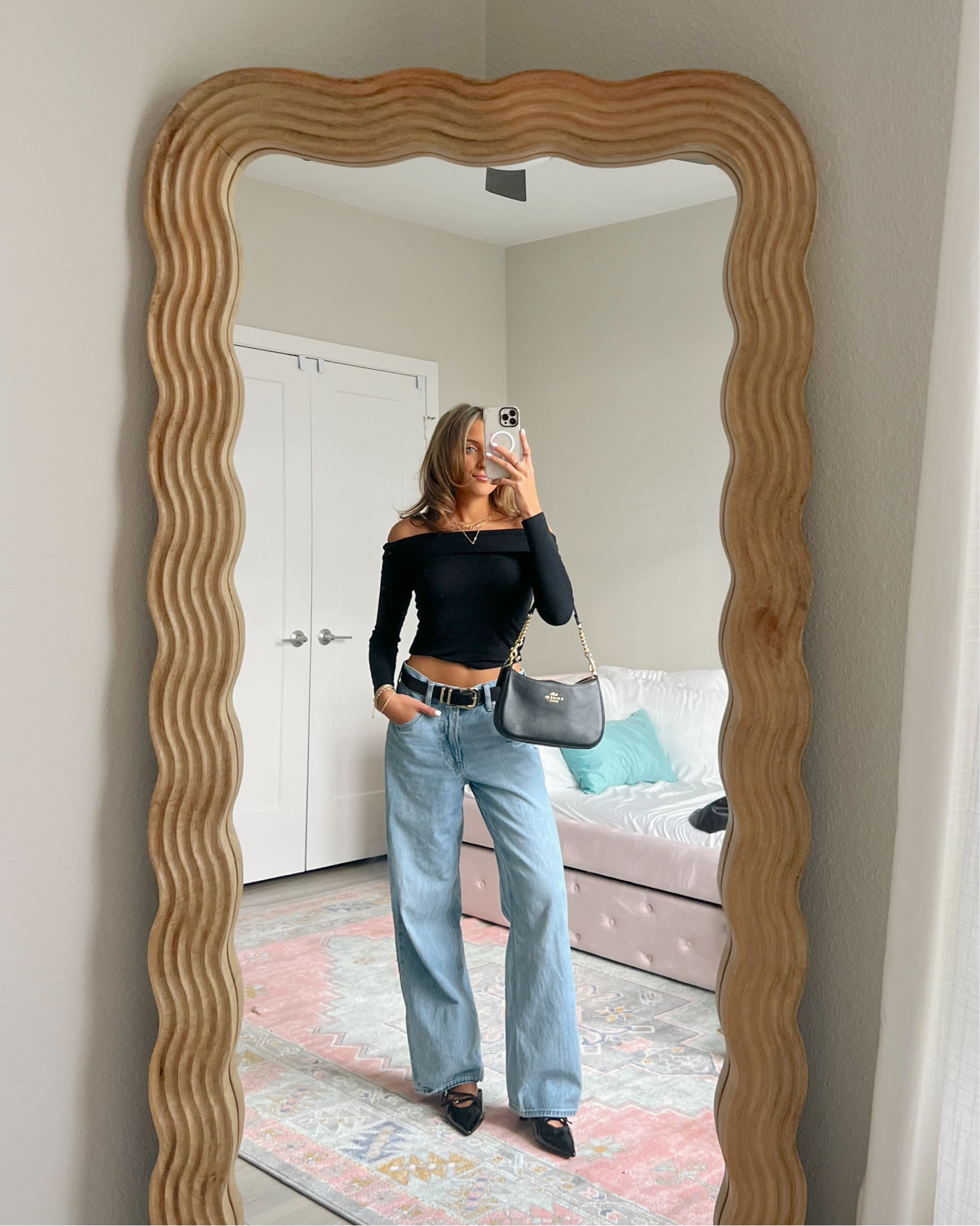 winter going out outfit / winter date night outfit 💗 the perfect top (under $20) + for dinner and drinks 