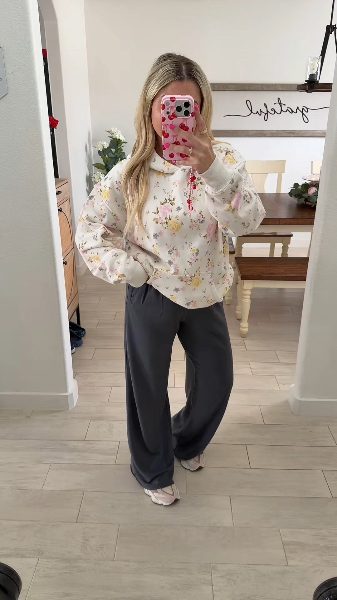 Comfy cute spring outfit
Size small
New balance tts

#LTKootd