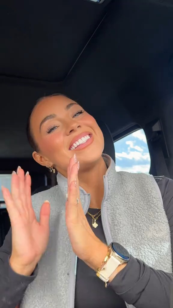   

 #LTKCyberWeek #LTKGiftGuide #LTKBeauty